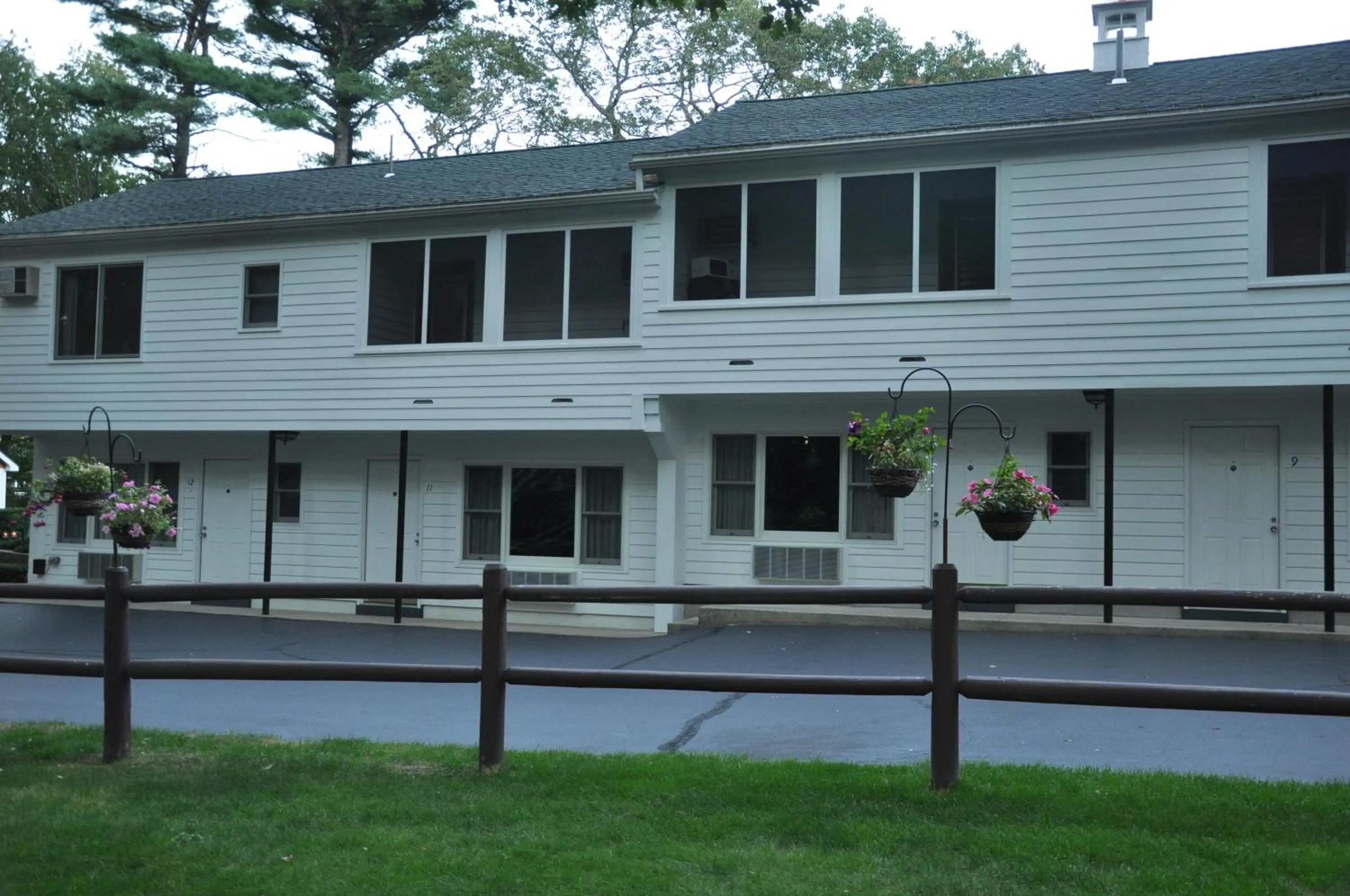 Property building in Towne Lyne Motel