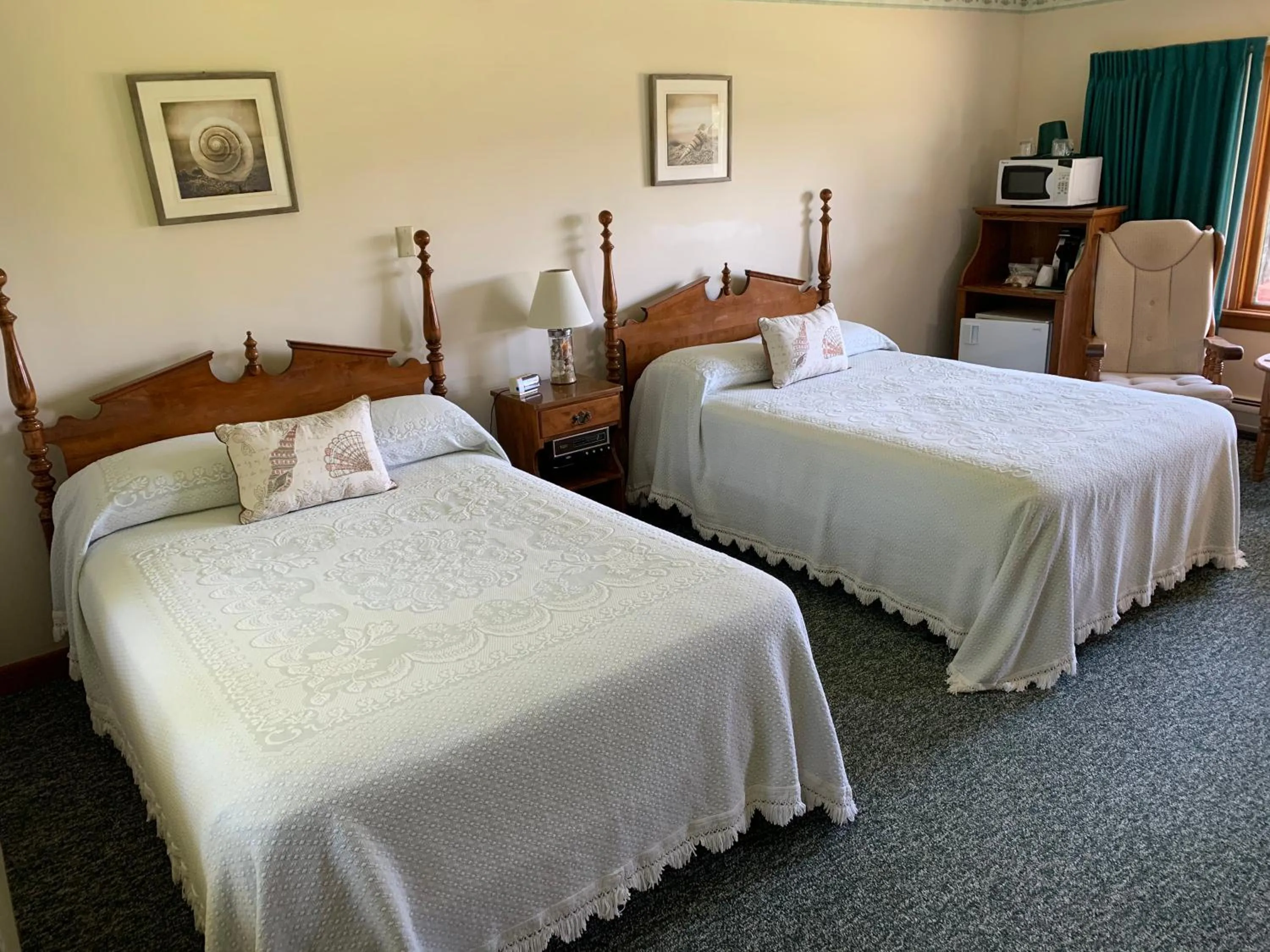 Bed in Towne Lyne Motel