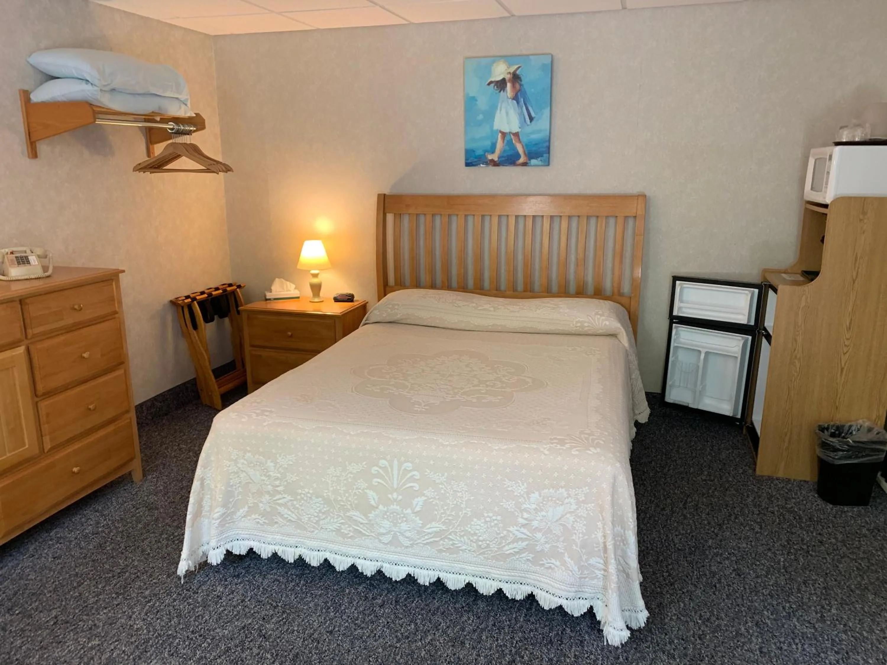 Bed in Towne Lyne Motel