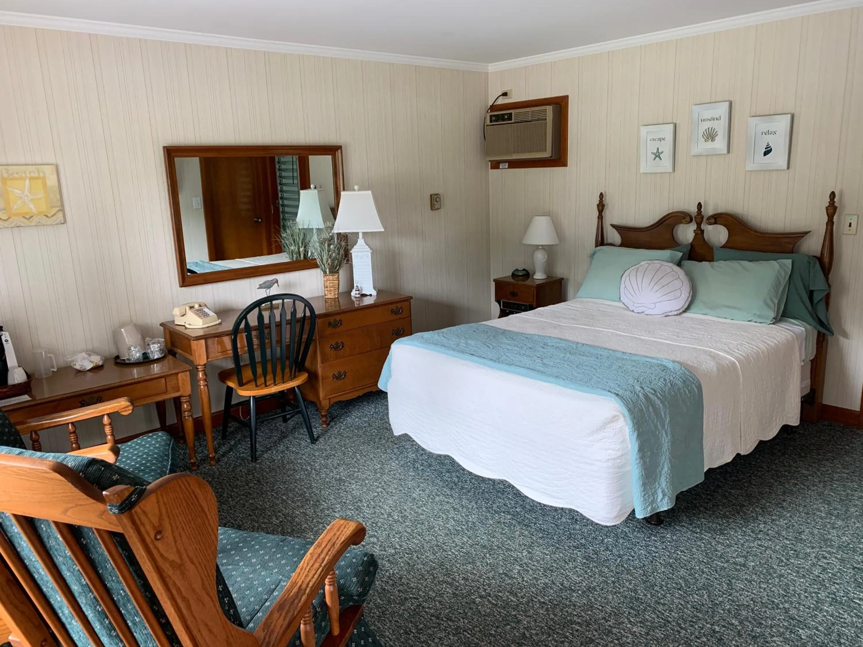 Bed in Towne Lyne Motel