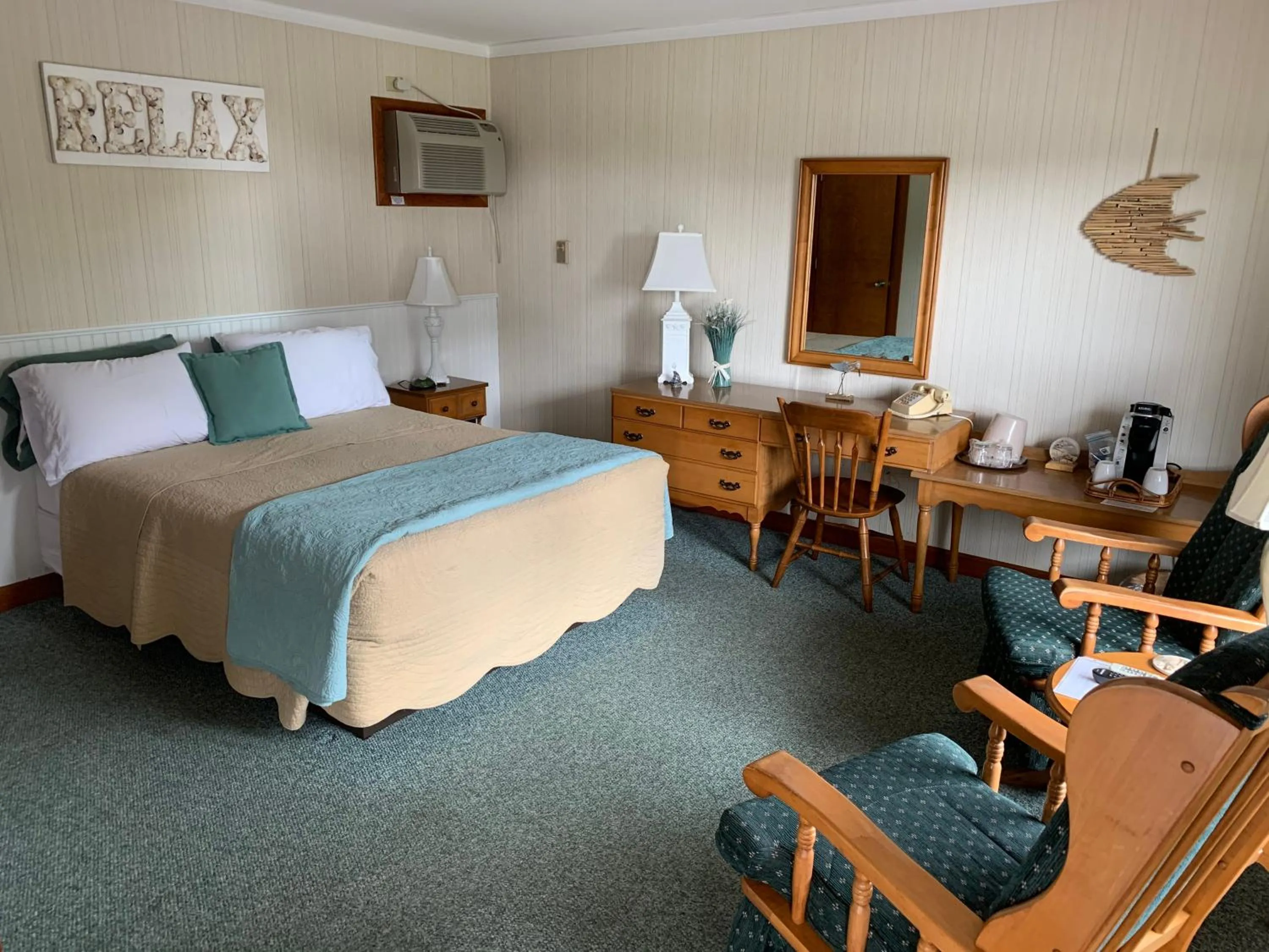 Bed in Towne Lyne Motel