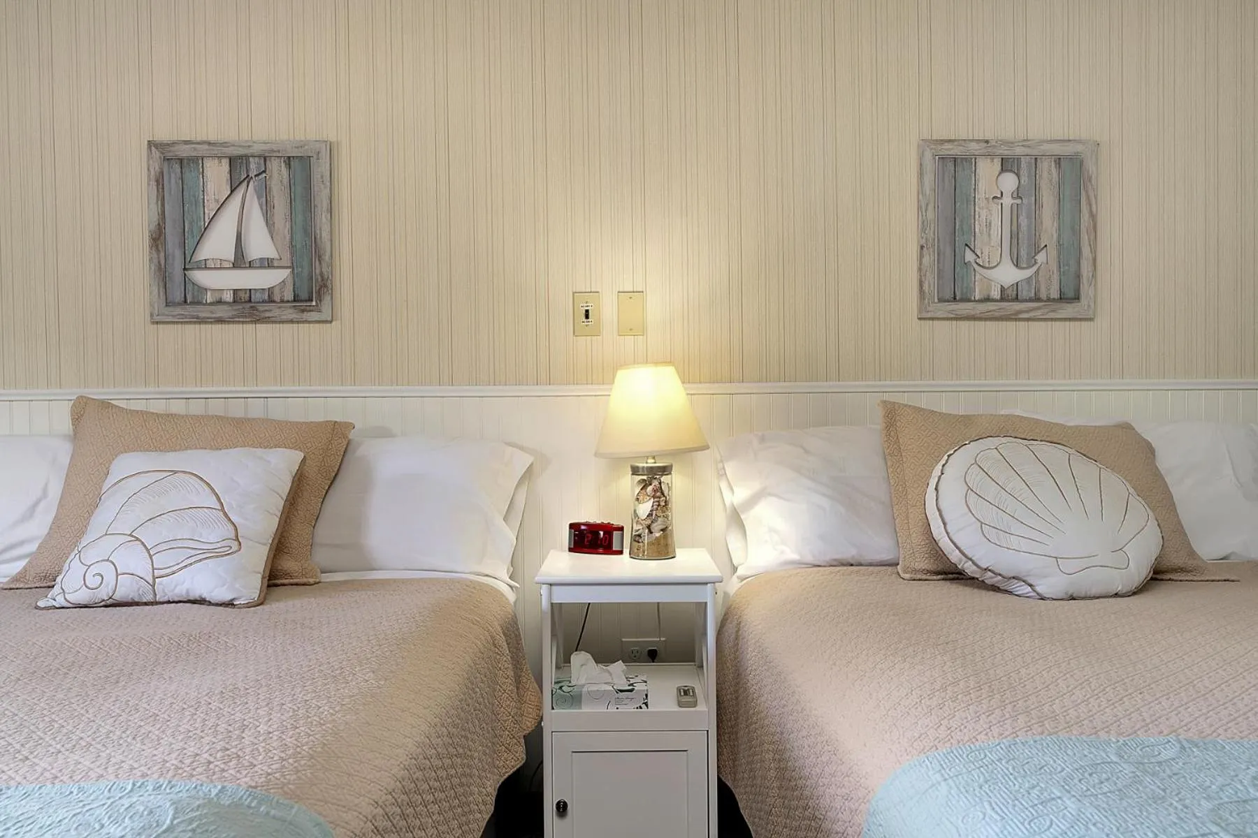 Bed in Towne Lyne Motel