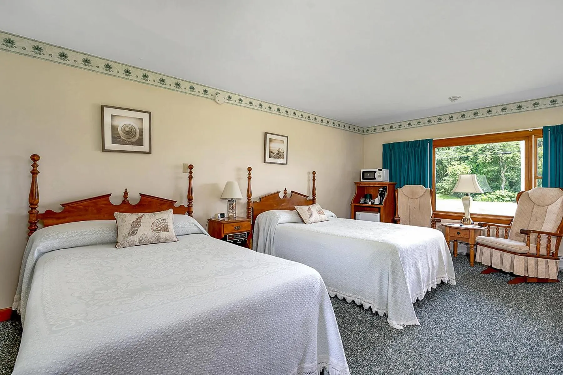 Bed in Towne Lyne Motel