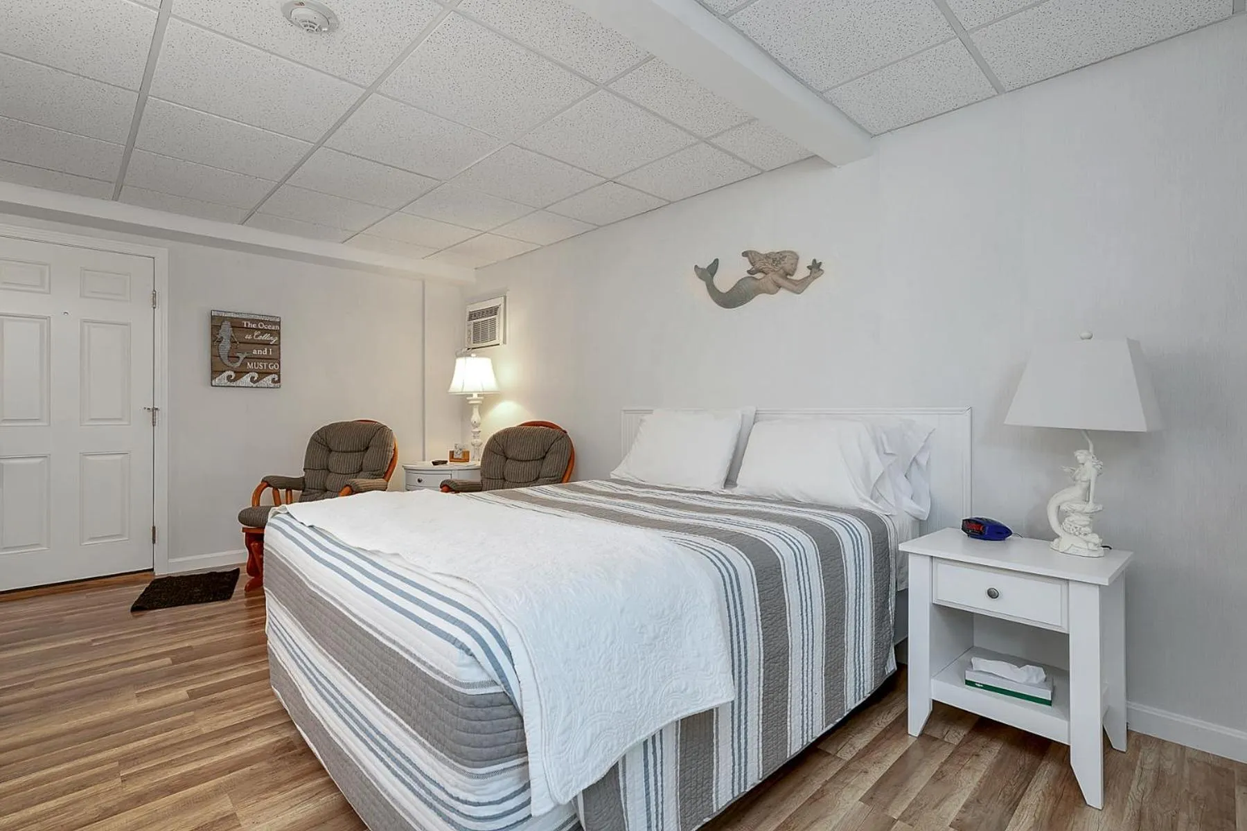 Bed in Towne Lyne Motel