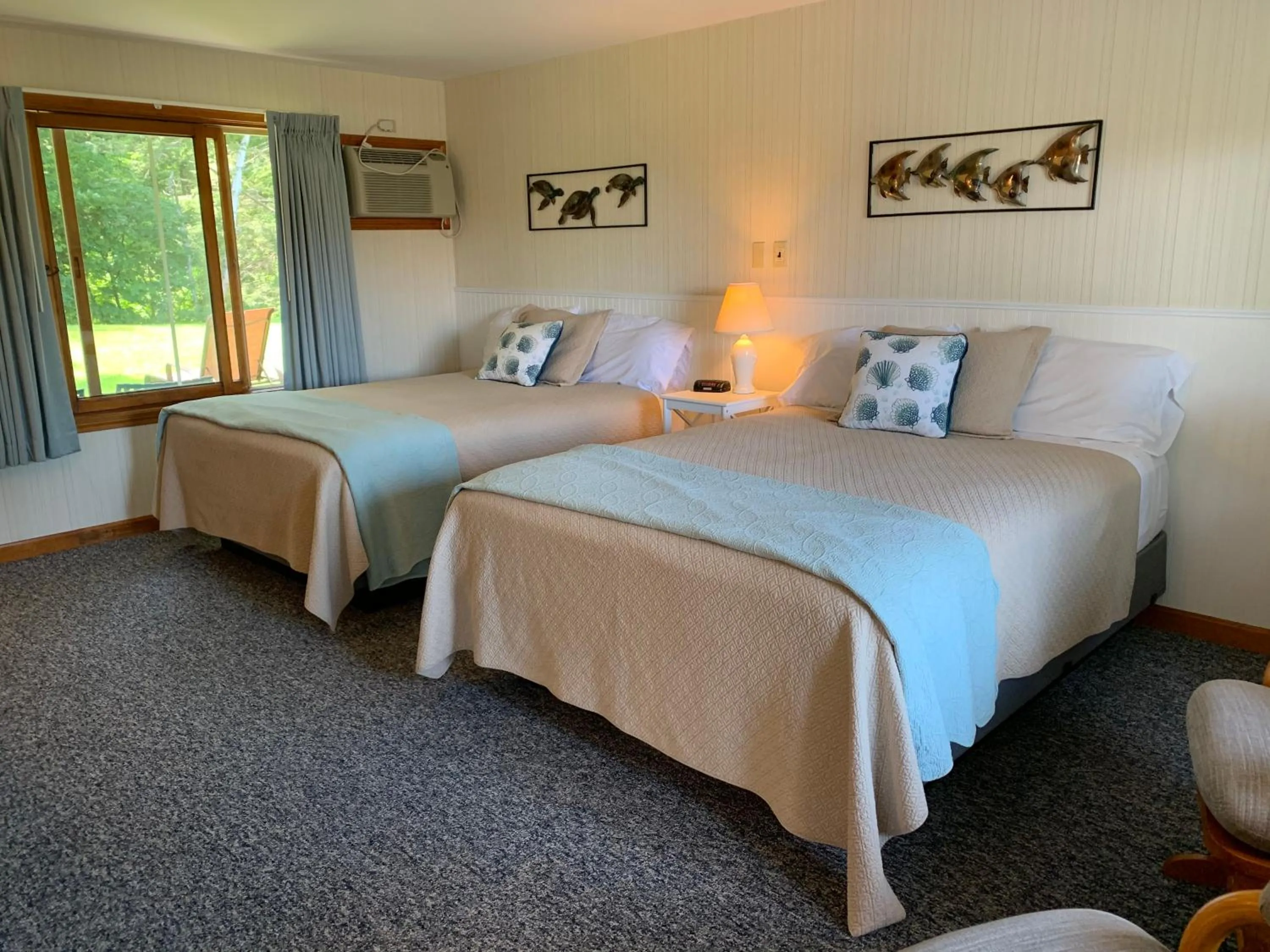 Bed in Towne Lyne Motel