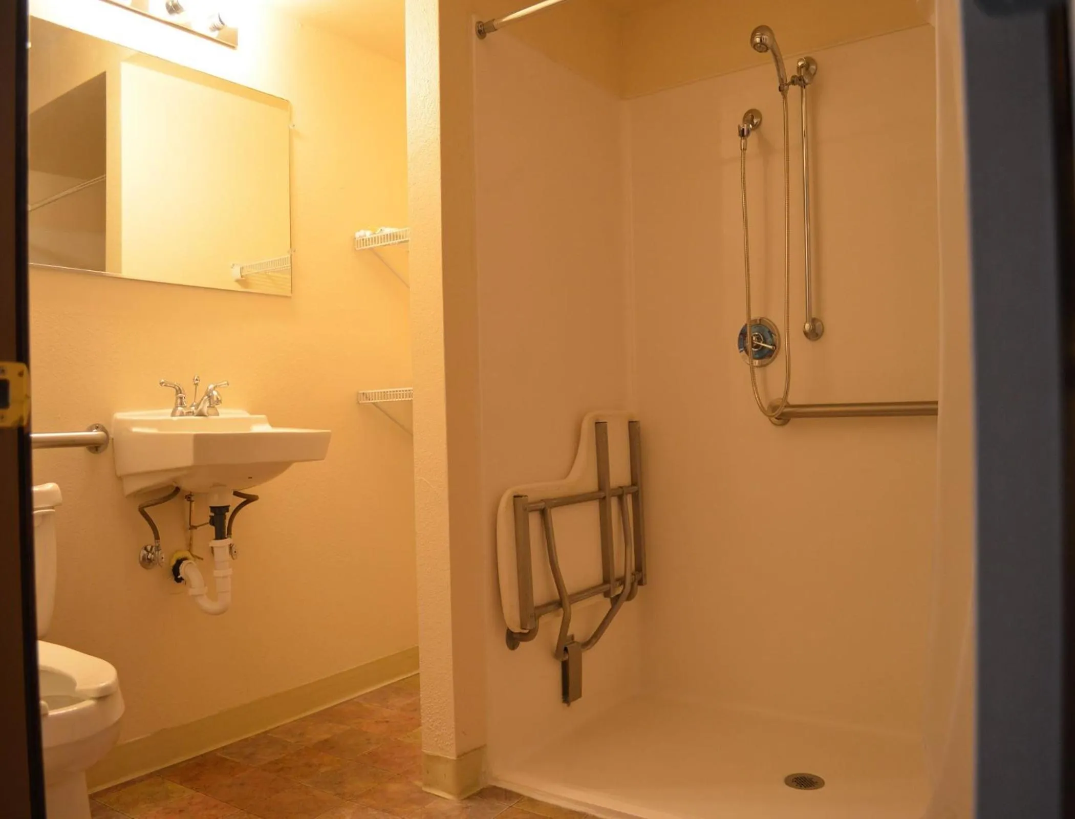 Shower in Wells ChinaTown