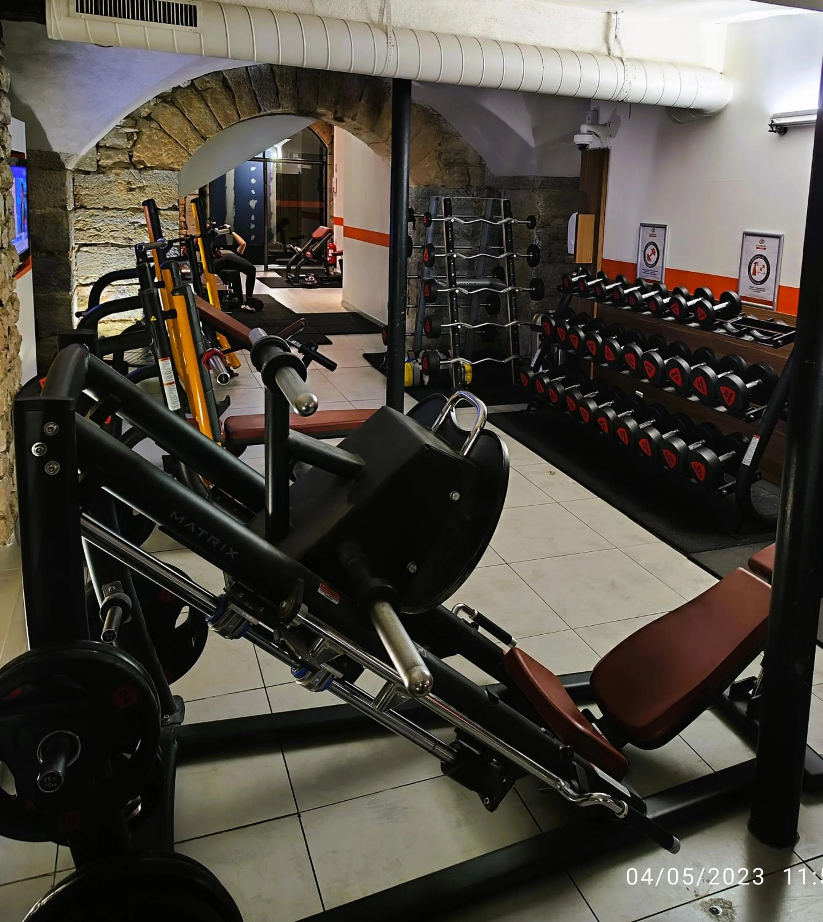 Fitness centre/facilities in Hôtel Le Roosevelt Lyon