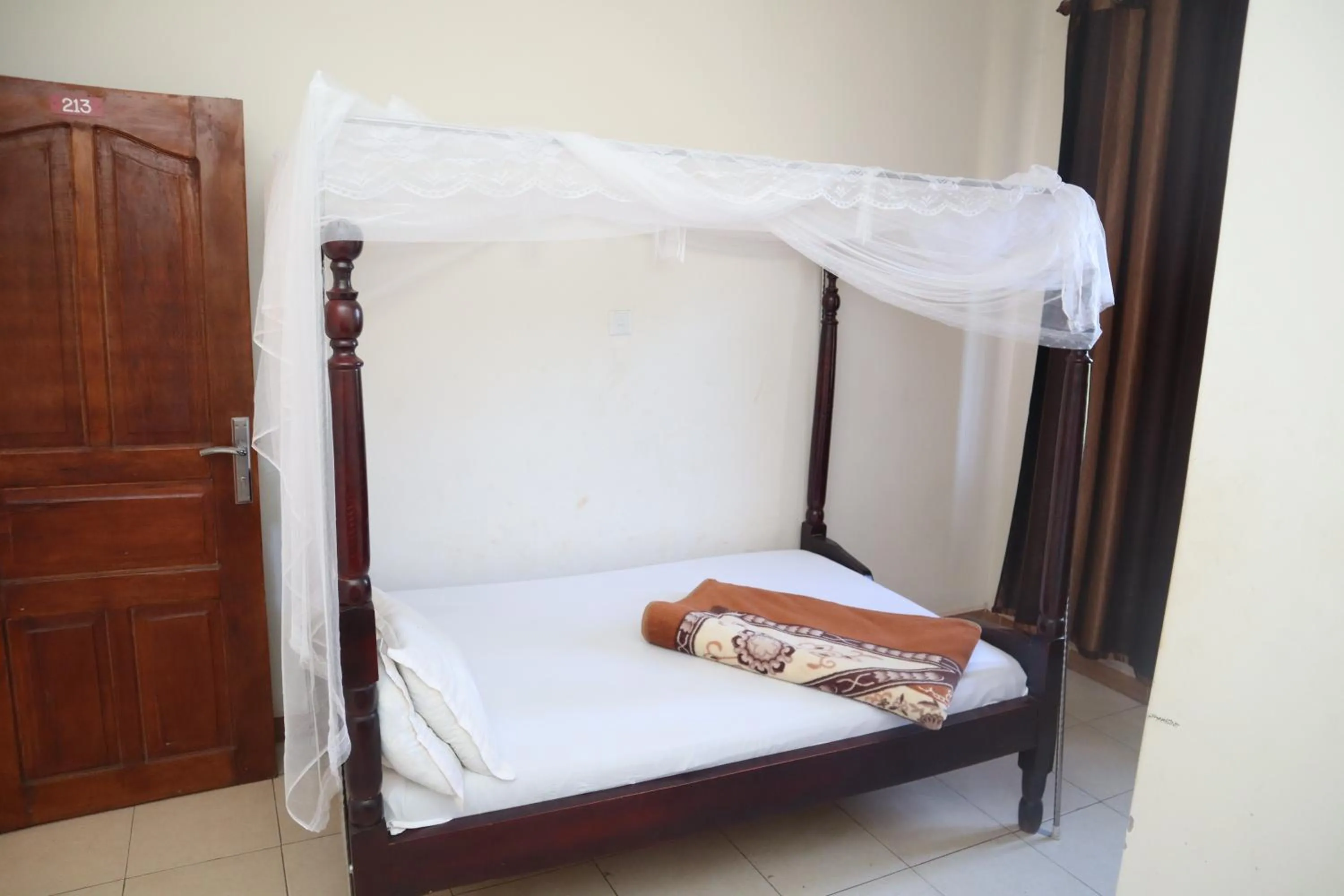 Bed in Namulanda Motel