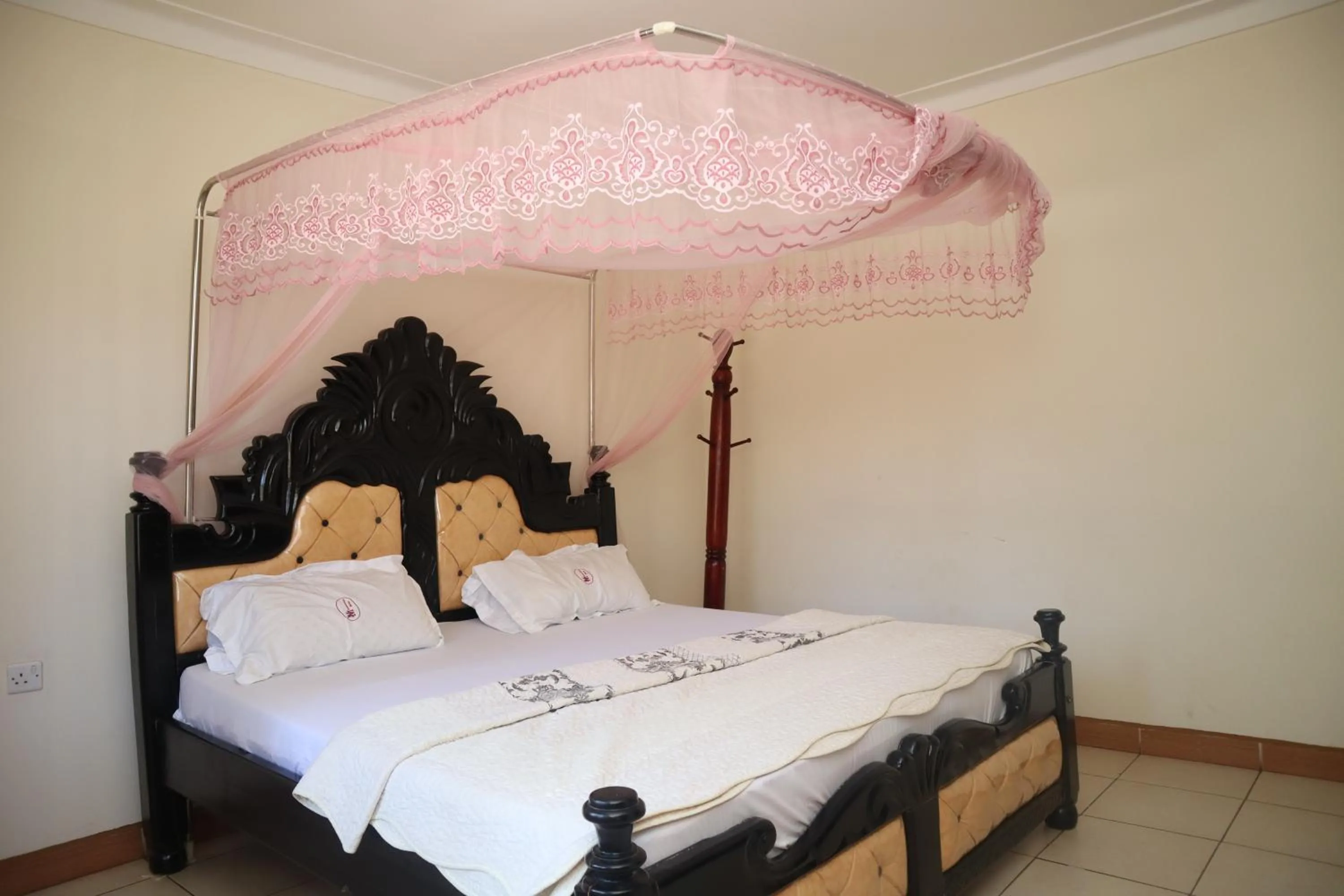 Bed in Namulanda Motel