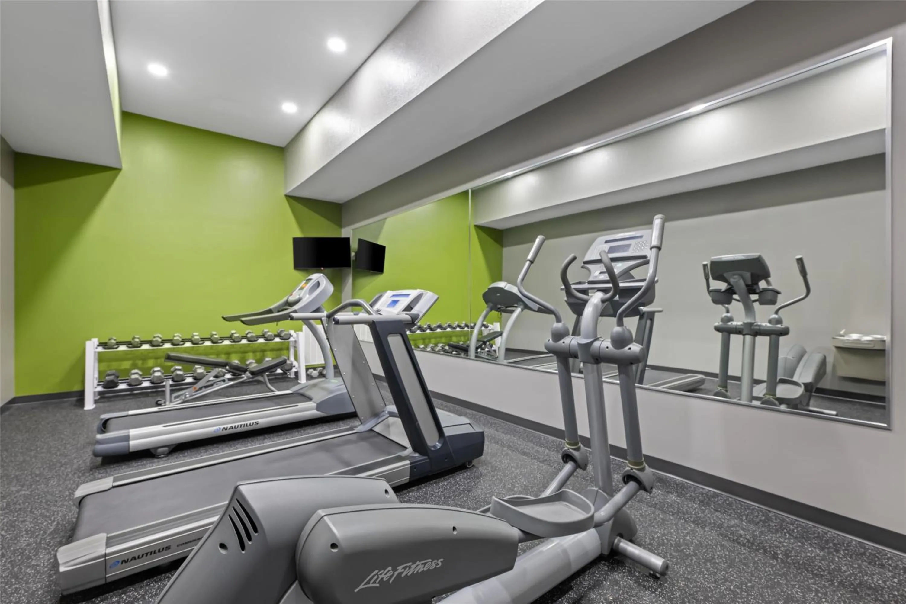 Fitness centre/facilities in Spark by Hilton Homewood Birmingham