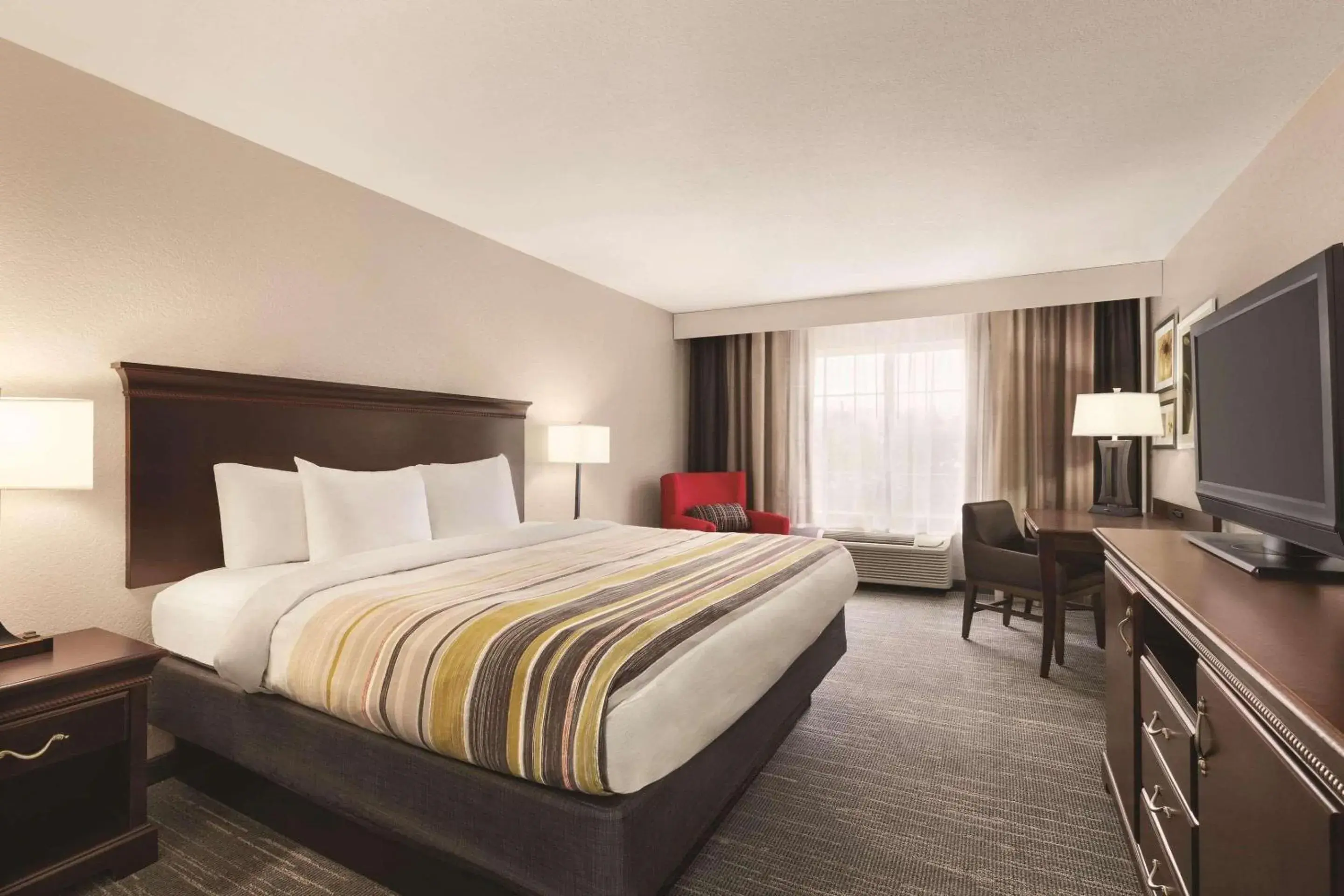 Bedroom in Country Inn & Suites by Radisson, Homewood, AL Bedroom in Country Inn & Suites by Radisson, Homewood, AL