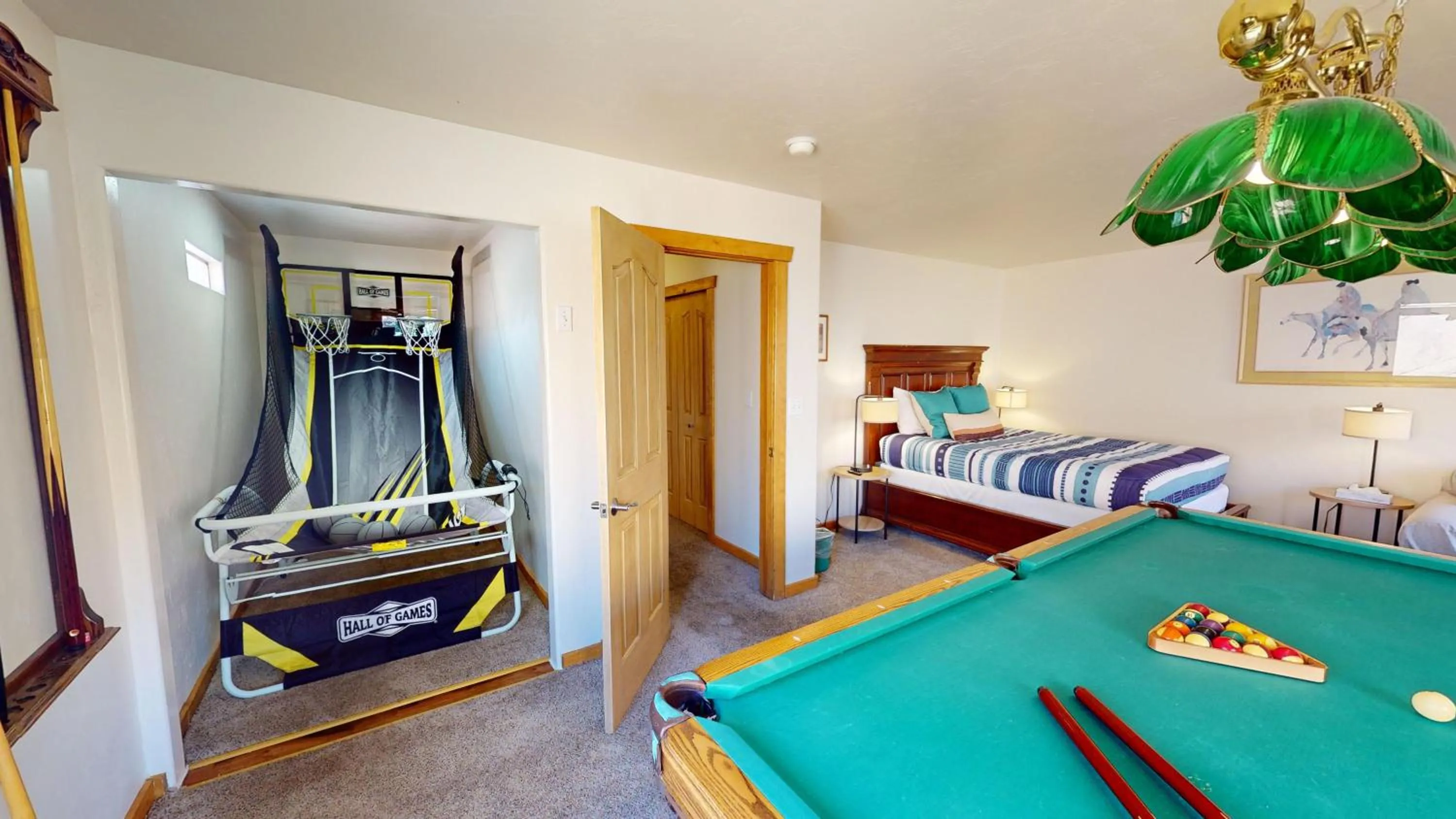 Bed in The Rock #3461