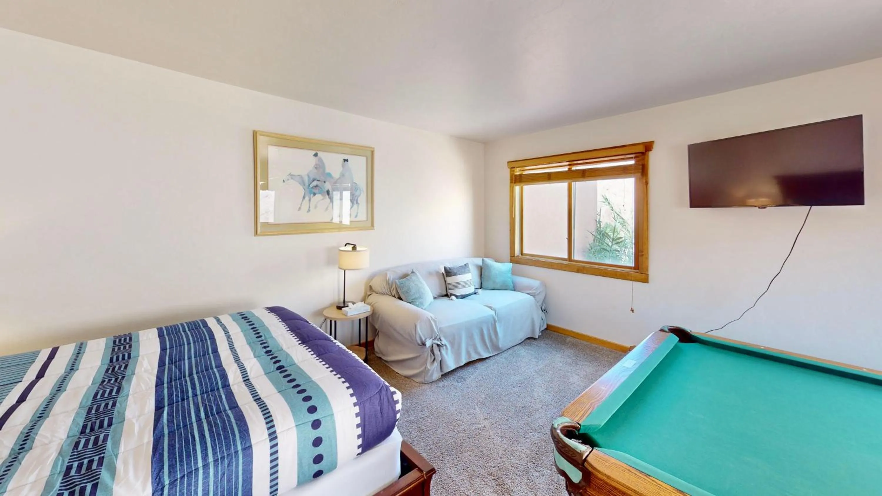 Bed in The Rock #3461