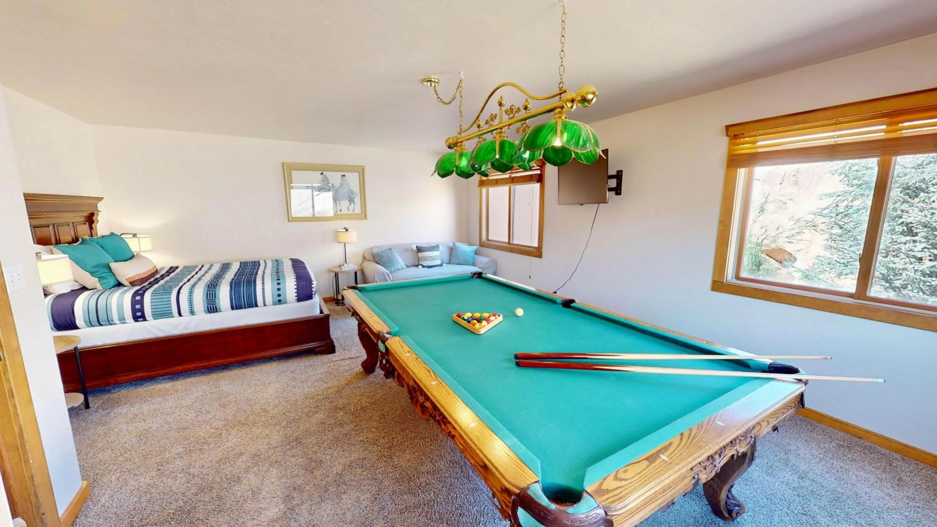 Bed in The Rock #3461