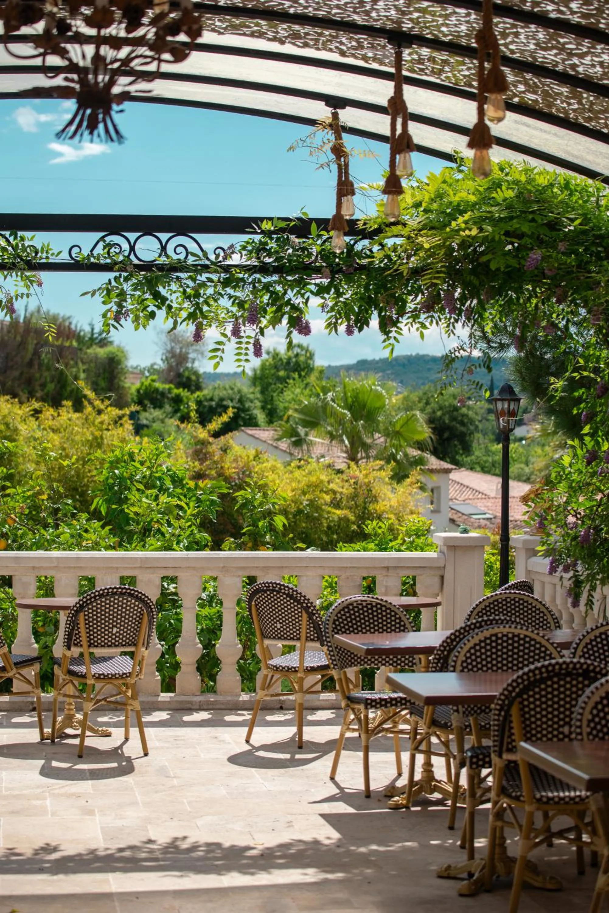 Patio in Les Bastides Saint Paul