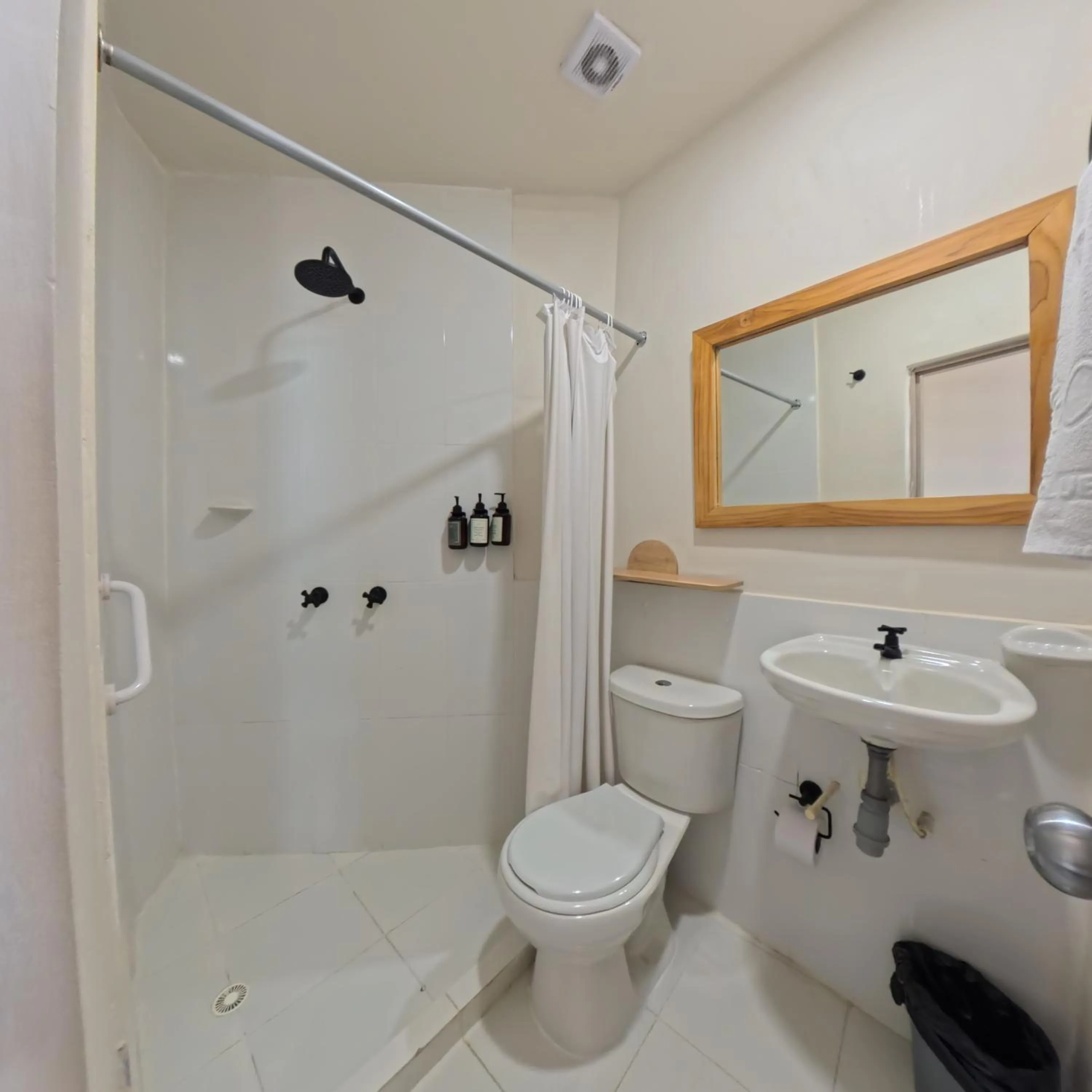 ETHNIC Thematic Hotel