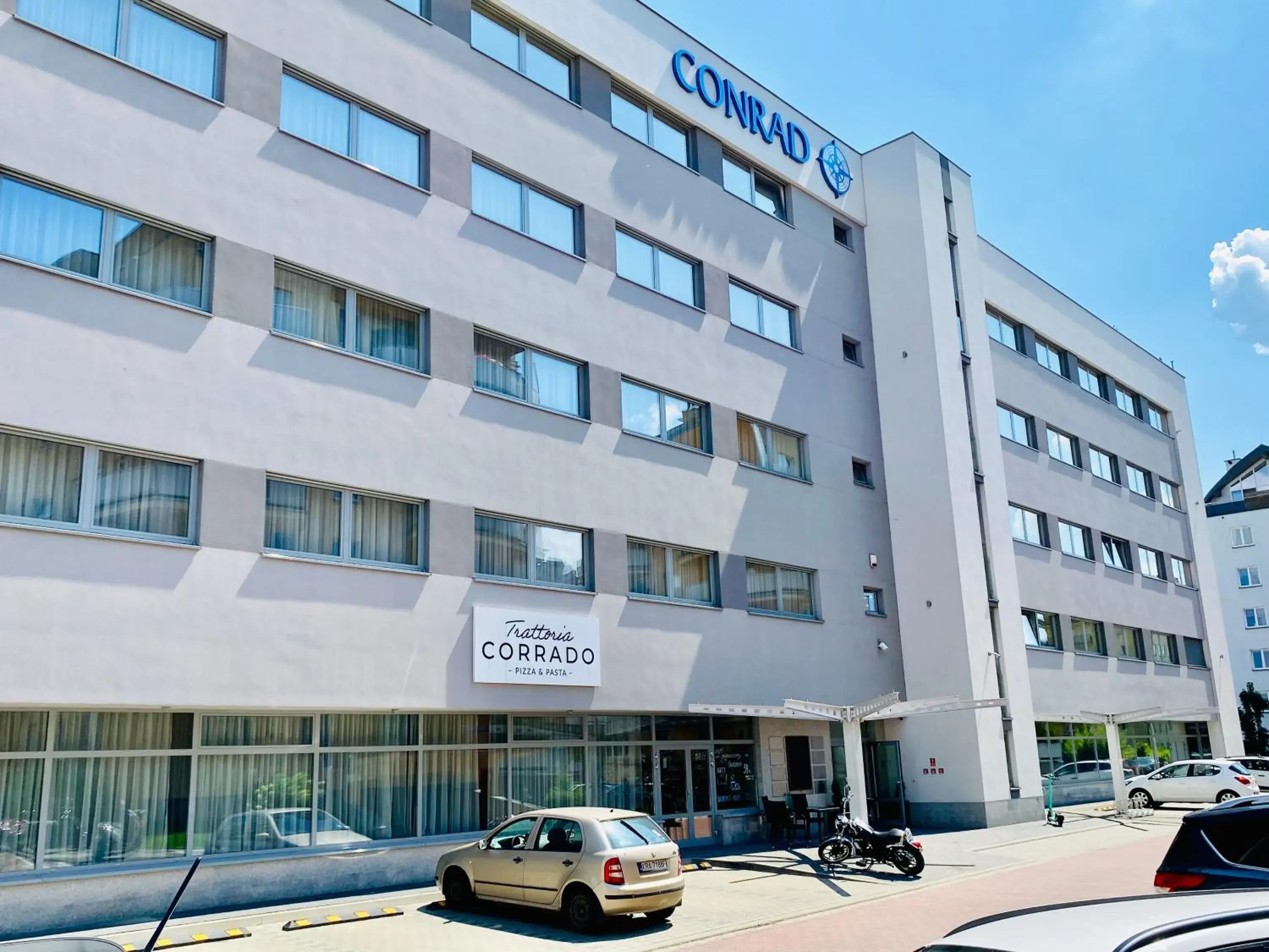 Property building in Hotel CONRAD Comfort Property building in Hotel CONRAD Comfort