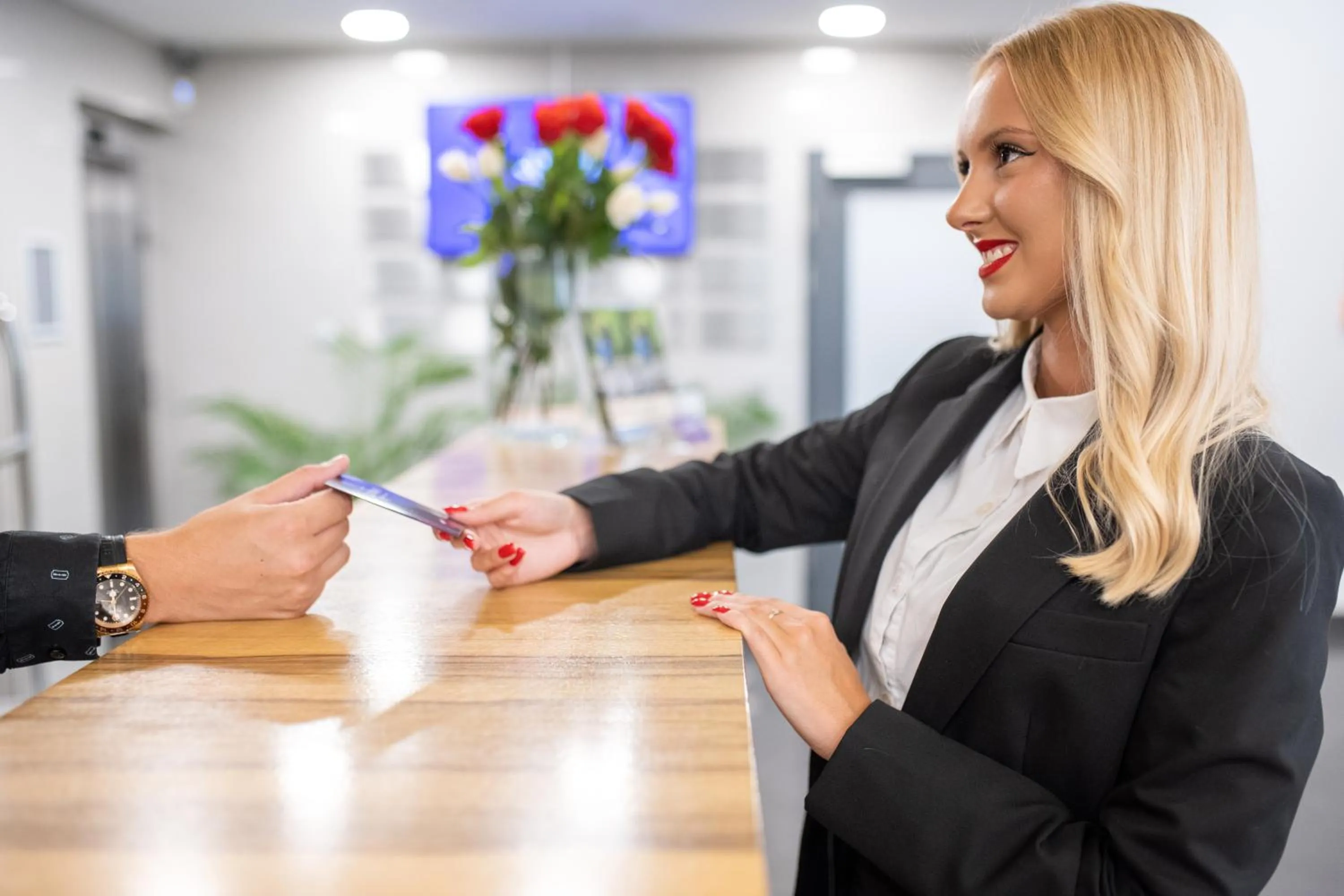 Staff in Hotel CONRAD Comfort