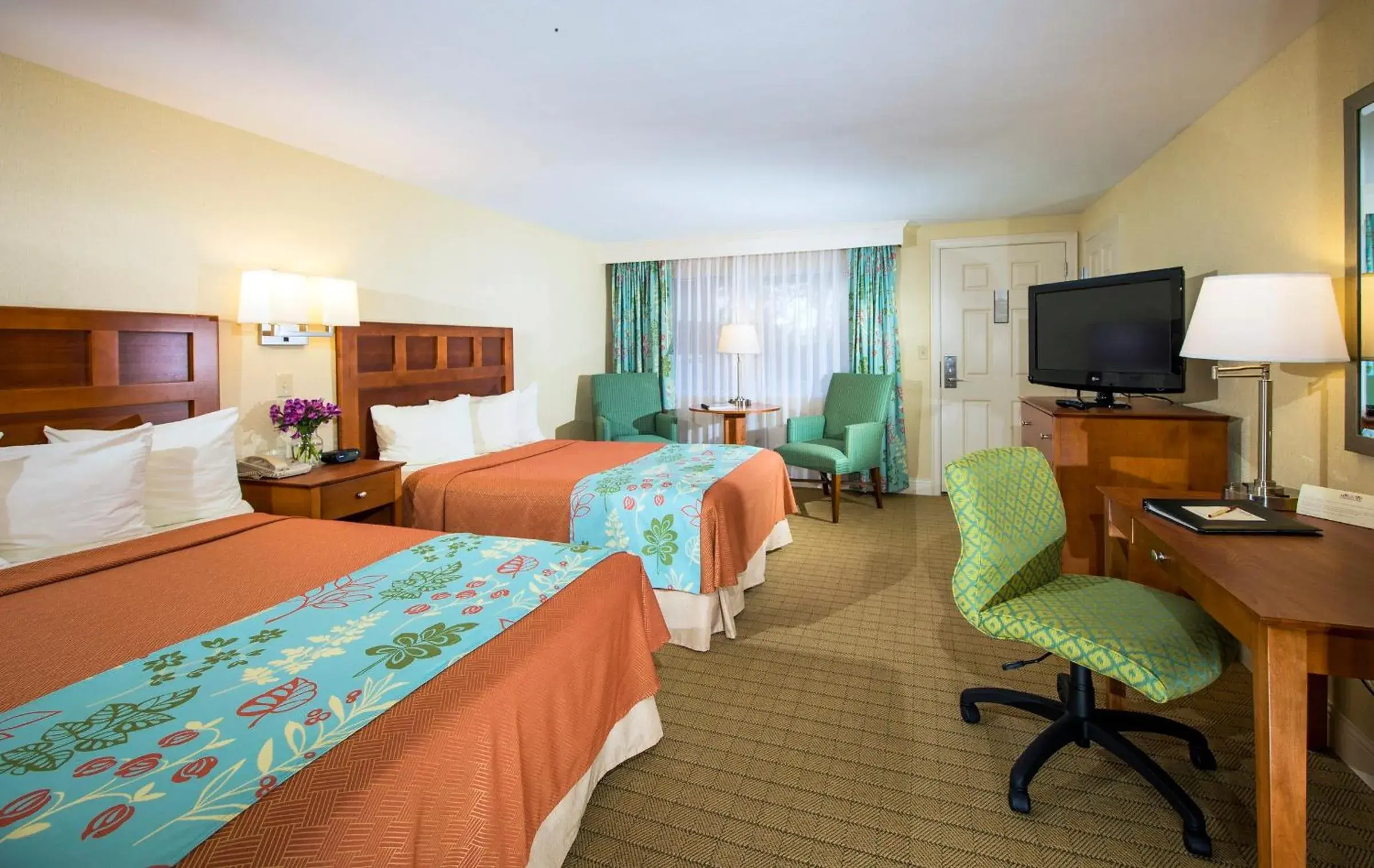 Bed in Ogunquit The Milestone Inn Bed in Ogunquit The Milestone Inn