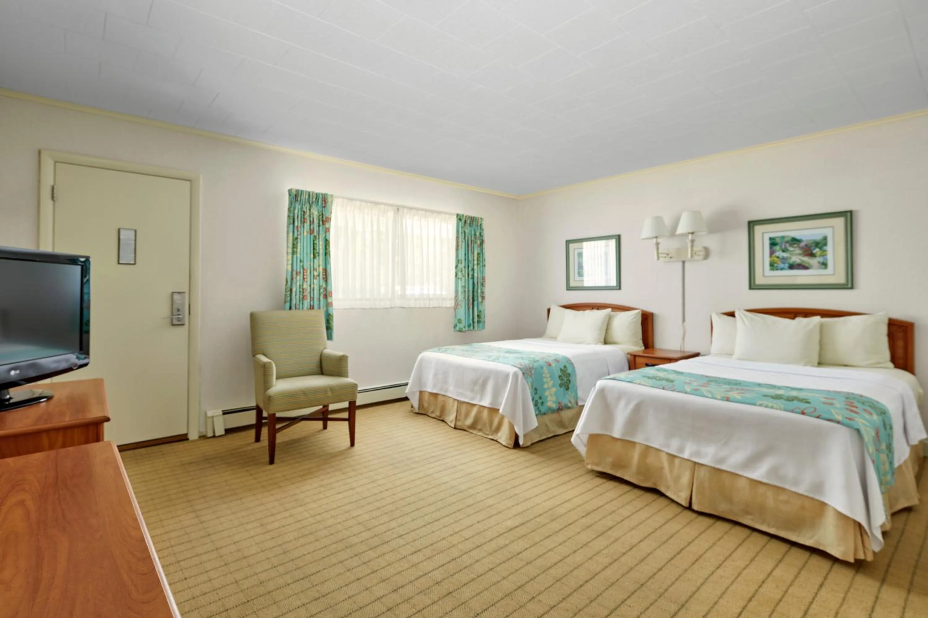 Bed in Ogunquit The Milestone Inn