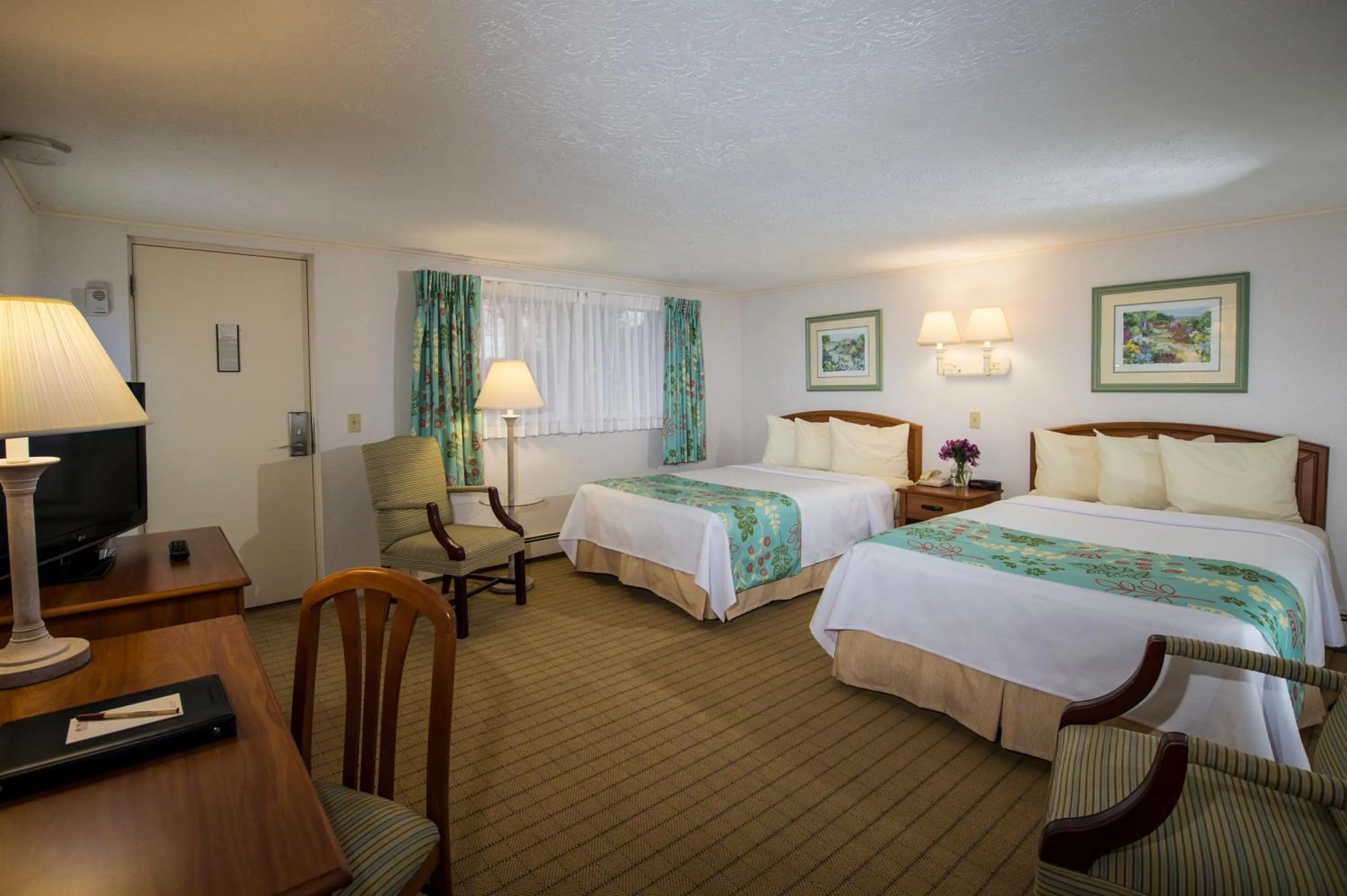 Bed in Ogunquit The Milestone Inn