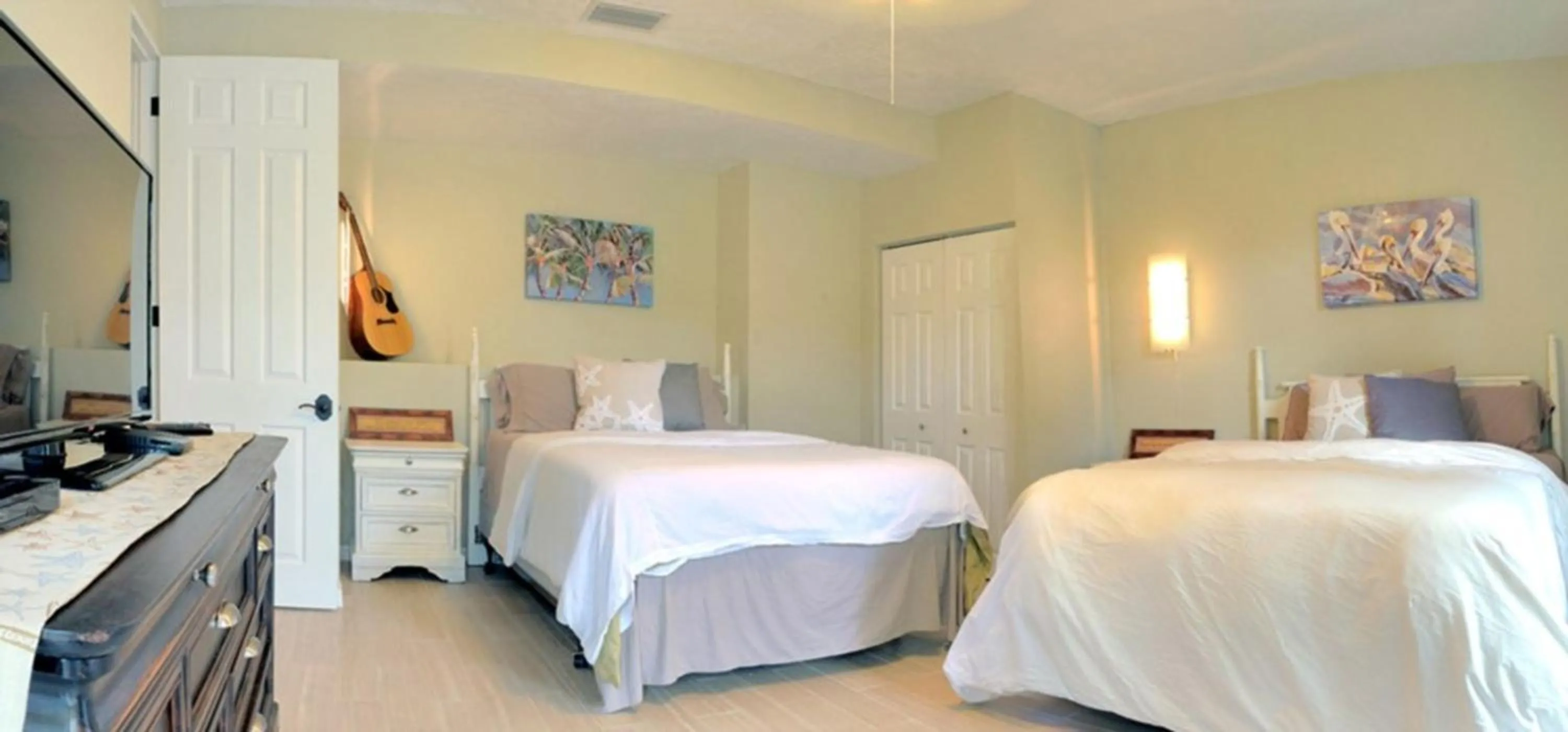 Bed in Central - Edgemere 738