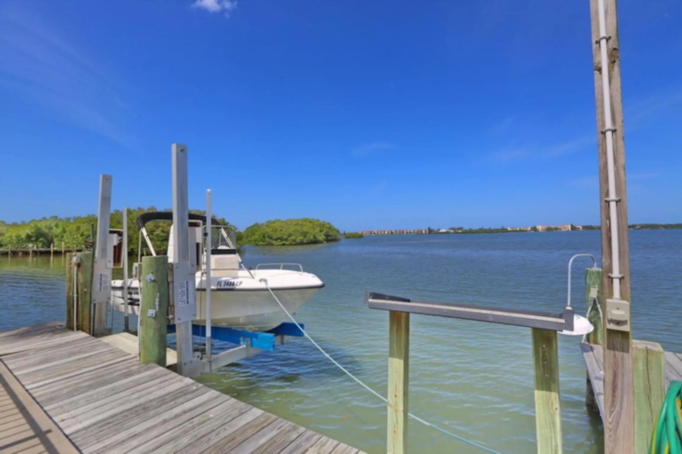 Sarasota - Dunmore 8730