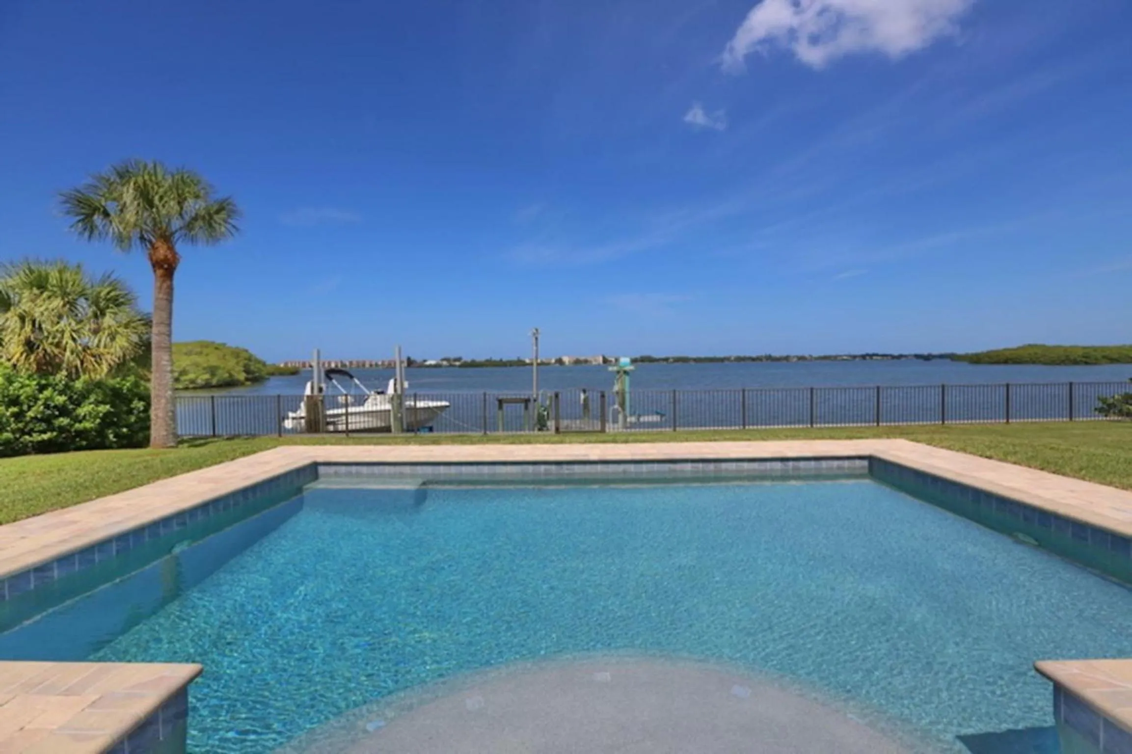 Sarasota - Dunmore 8730