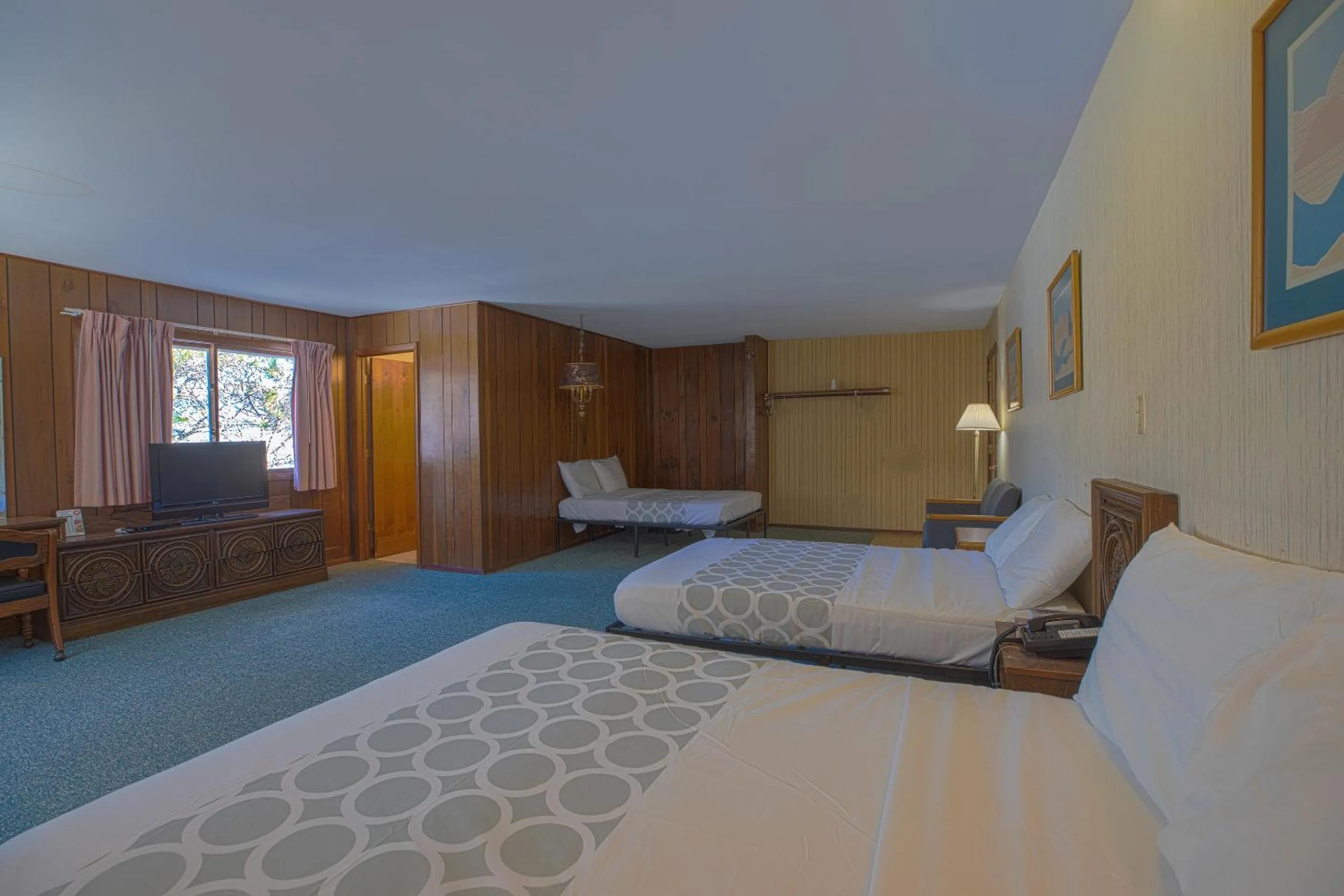 Bedroom, Bed in Love Hotels Tomahawk by OYO at Lake Mohawksin WI