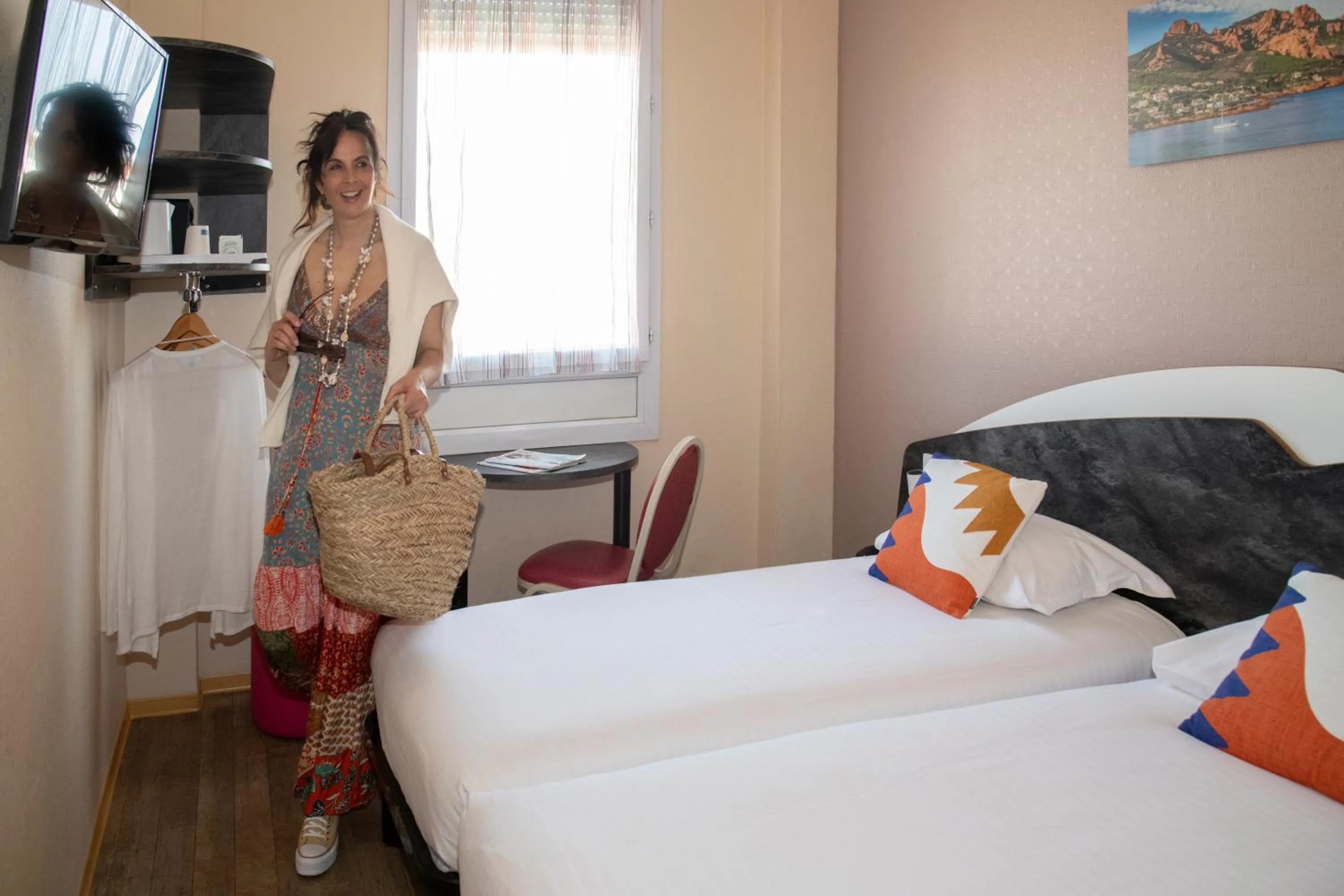 Bedroom, Bed in L'Esterel