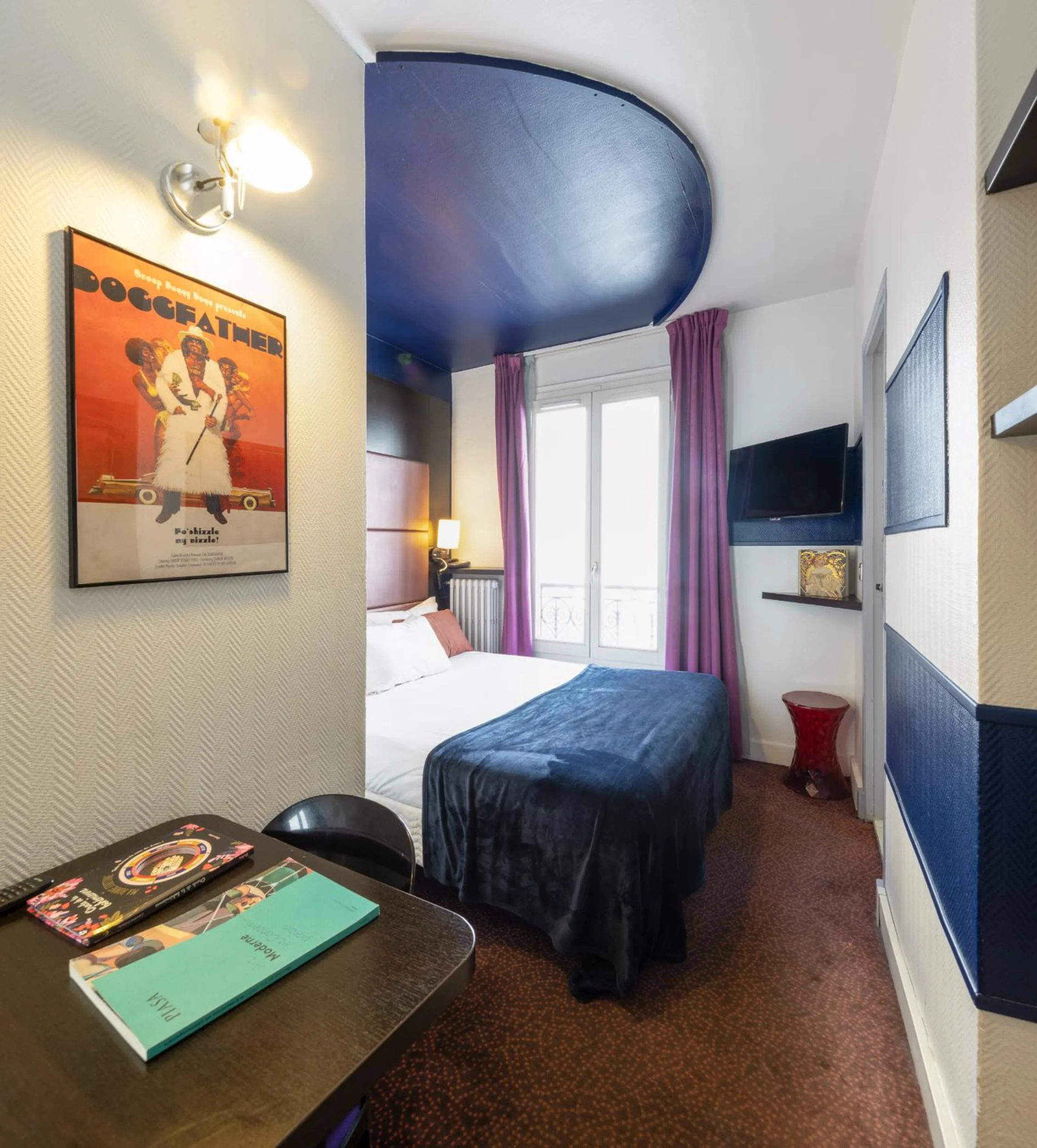 Photo of the whole room, Bed in Accueil Hôtel Paris Pigalle Montmartre