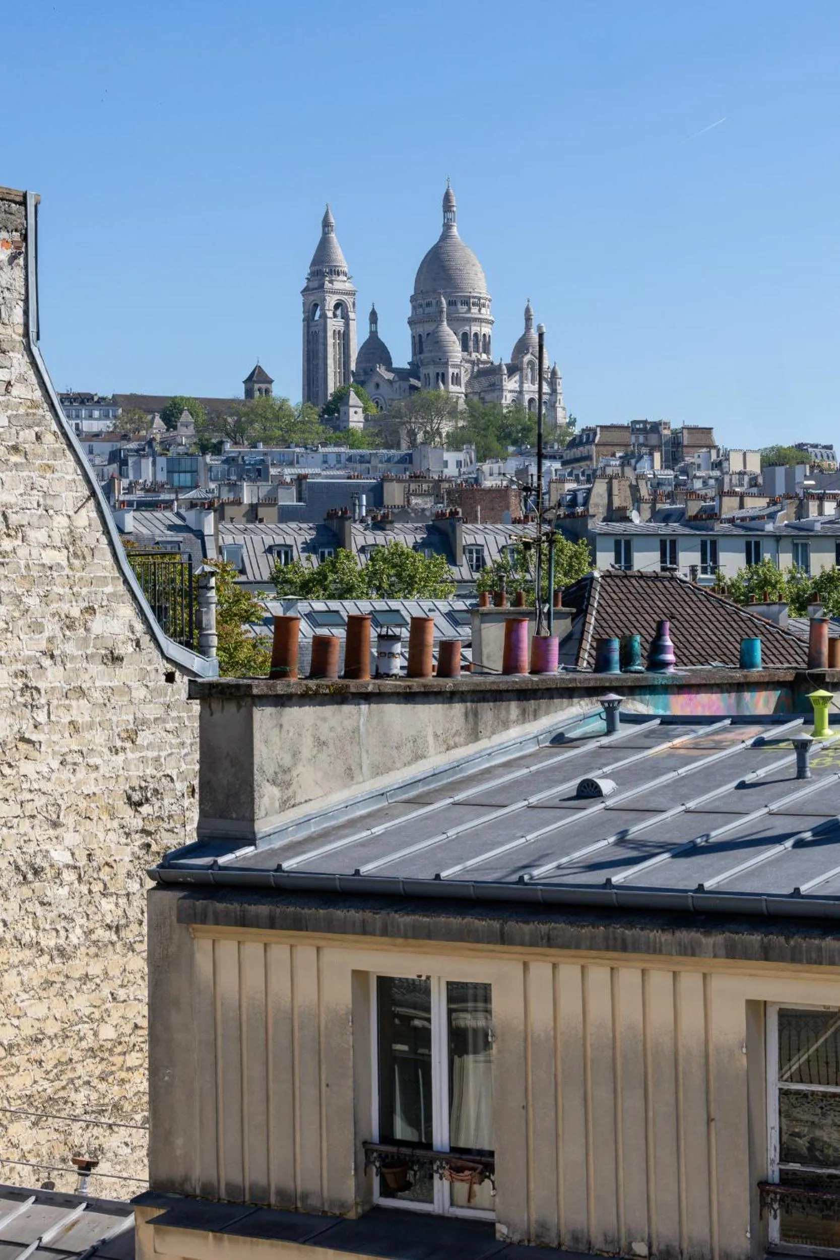 City view in Accueil Hôtel Paris Pigalle Montmartre