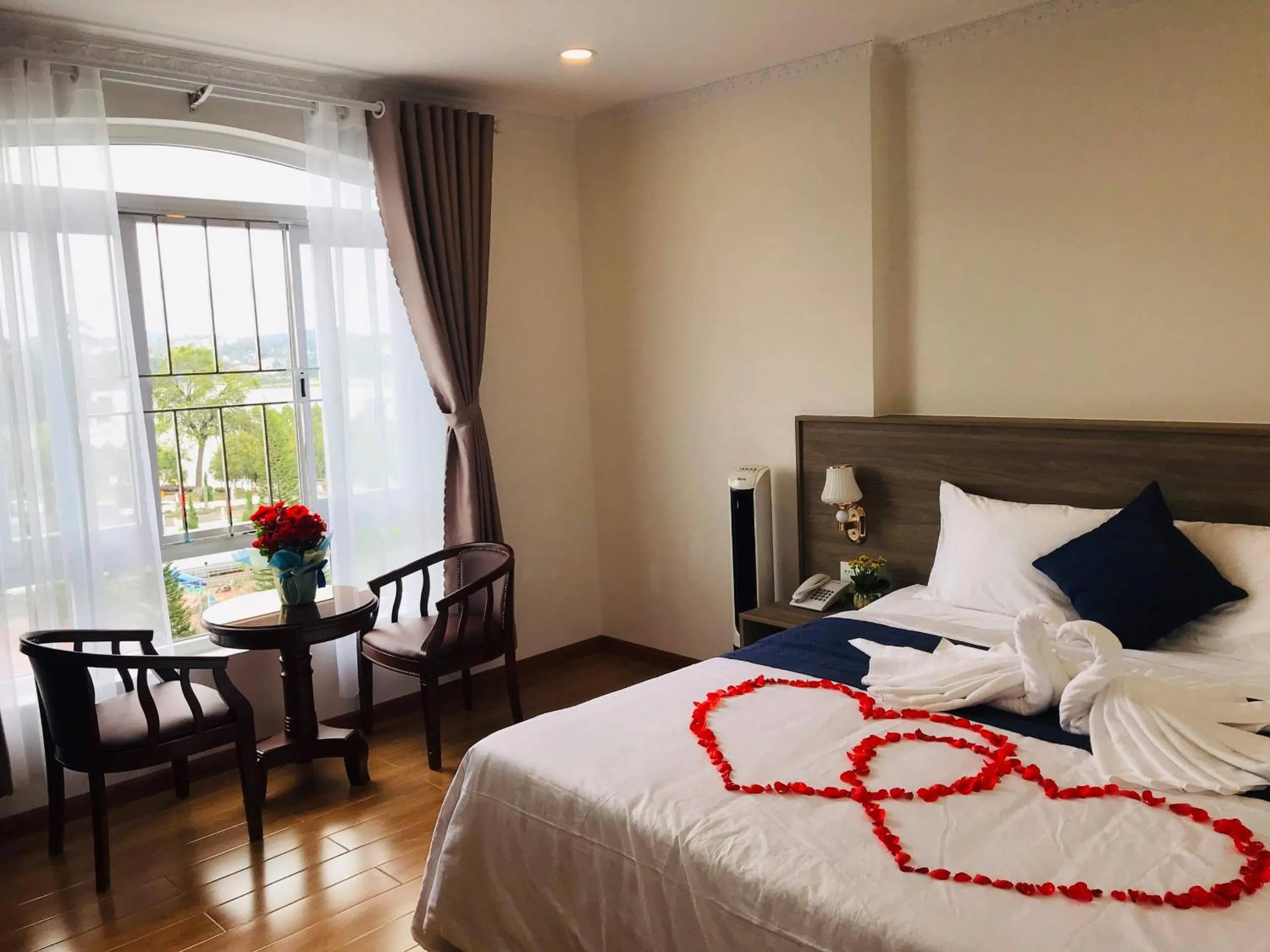 Bed in DẠ LAN HOTEL