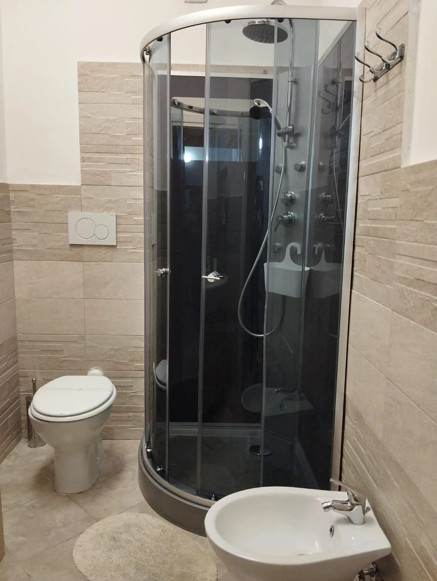 Bathroom in Affittacamere Vicino al Porto