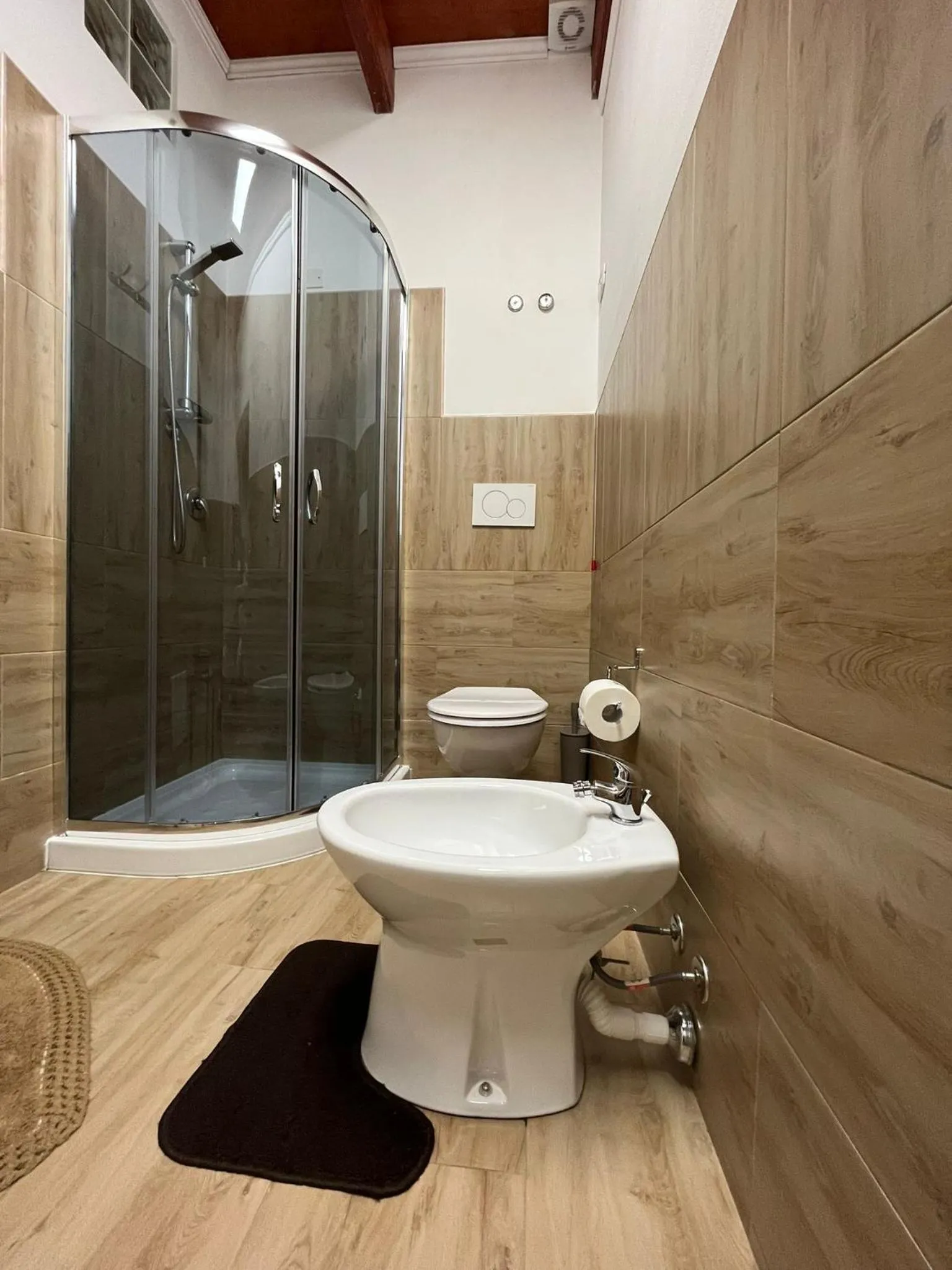Bathroom in Affittacamere Vicino al Porto