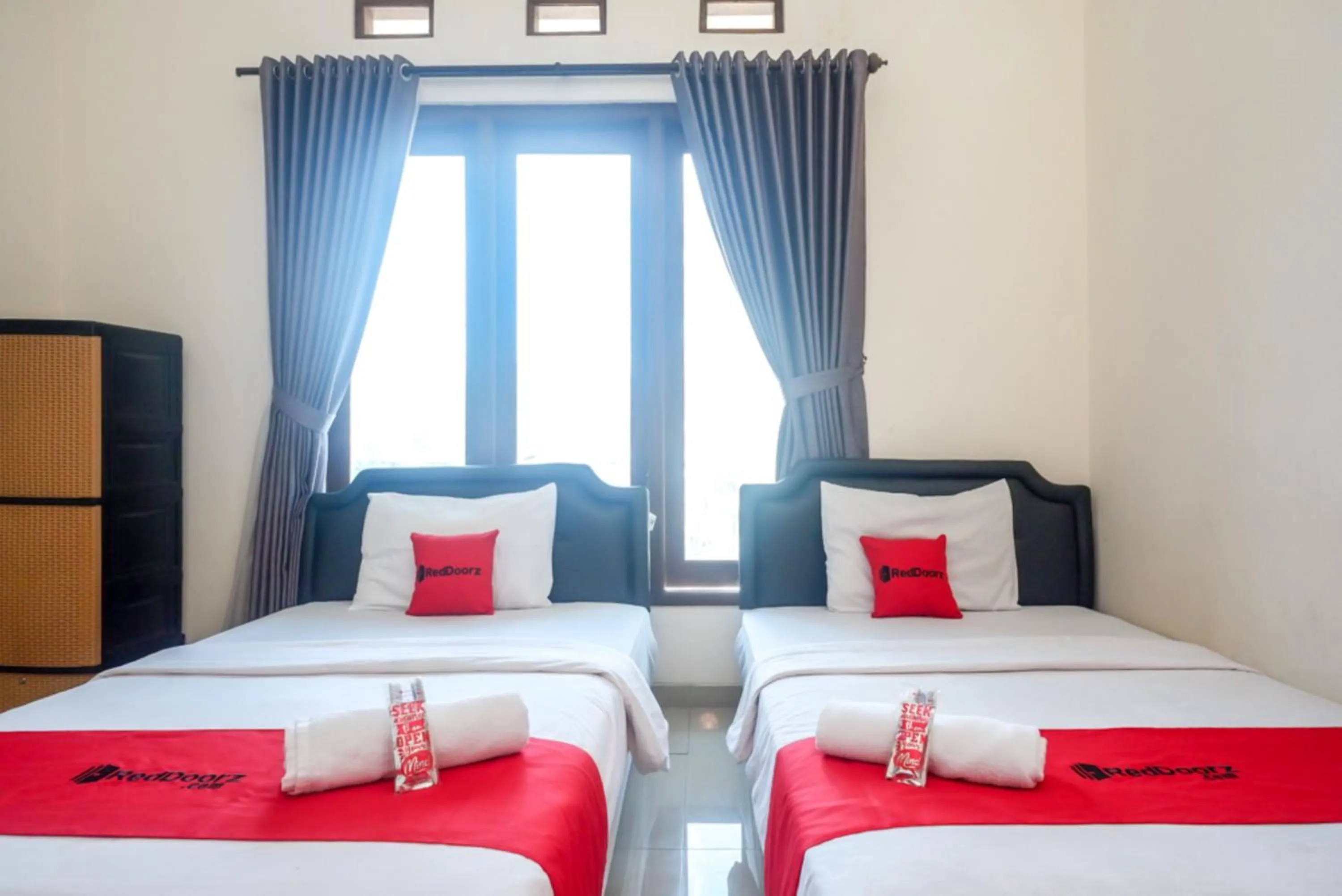 Bed in ReDdoorz At Mahameru Residence Yogyakarta