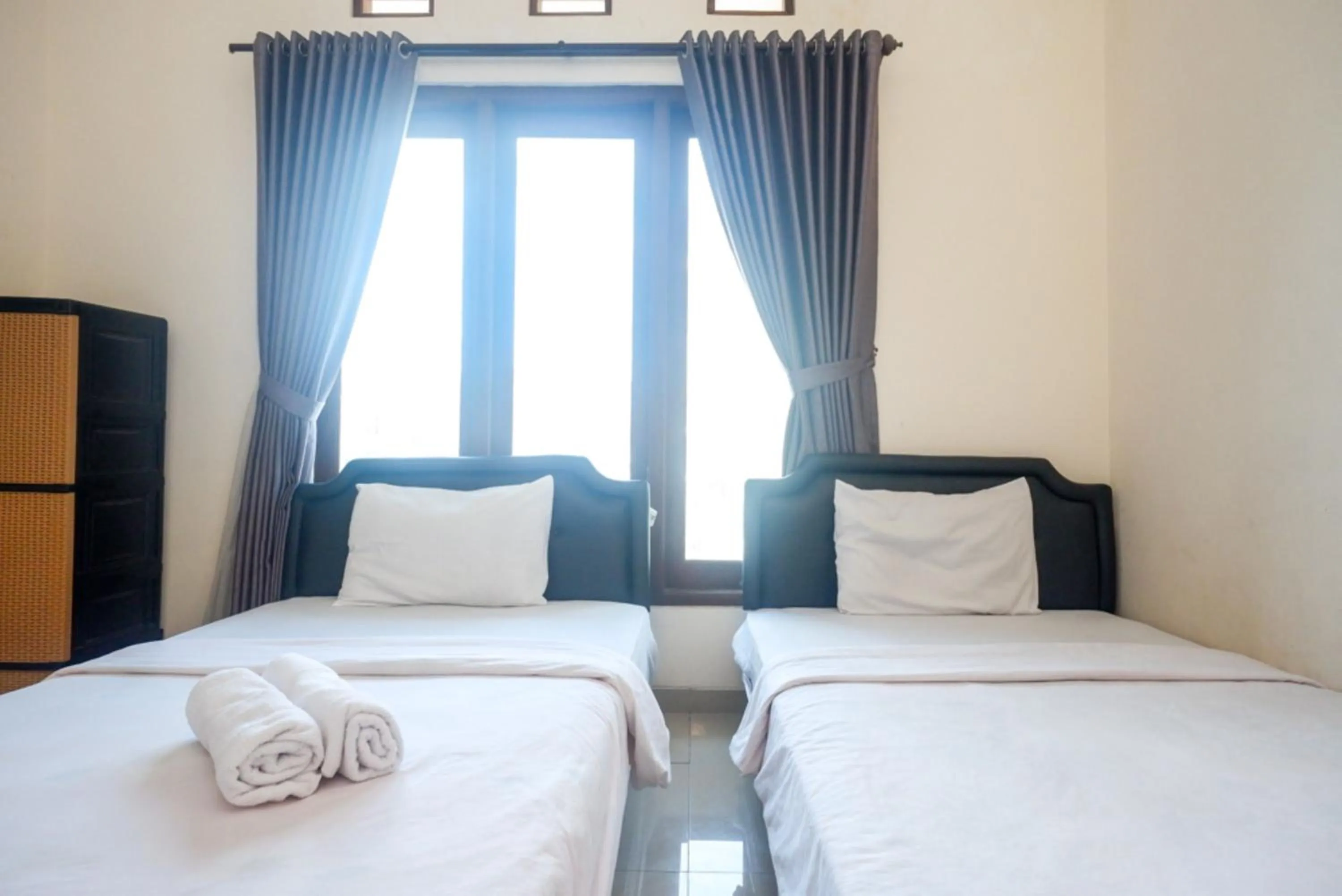 Bed in ReDdoorz At Mahameru Residence Yogyakarta