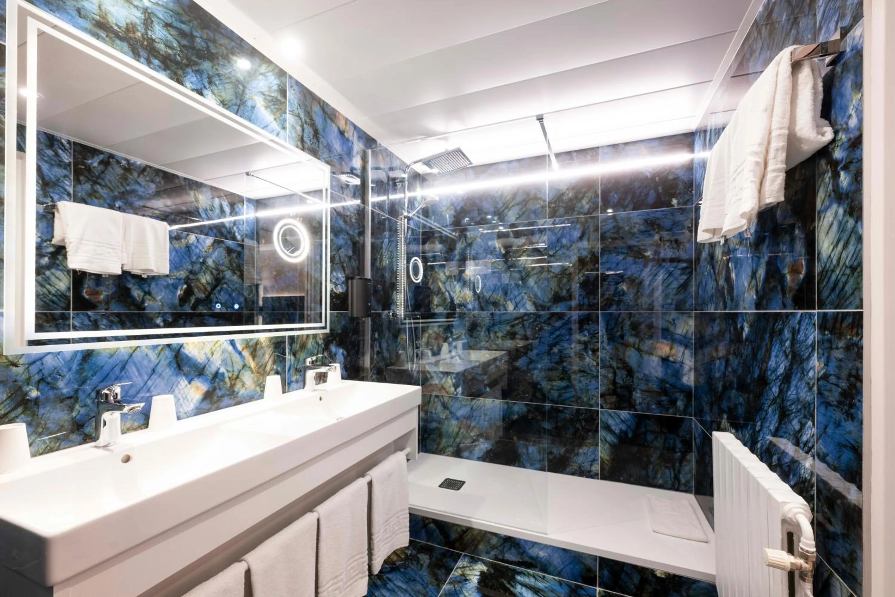 Bathroom in La Résidence