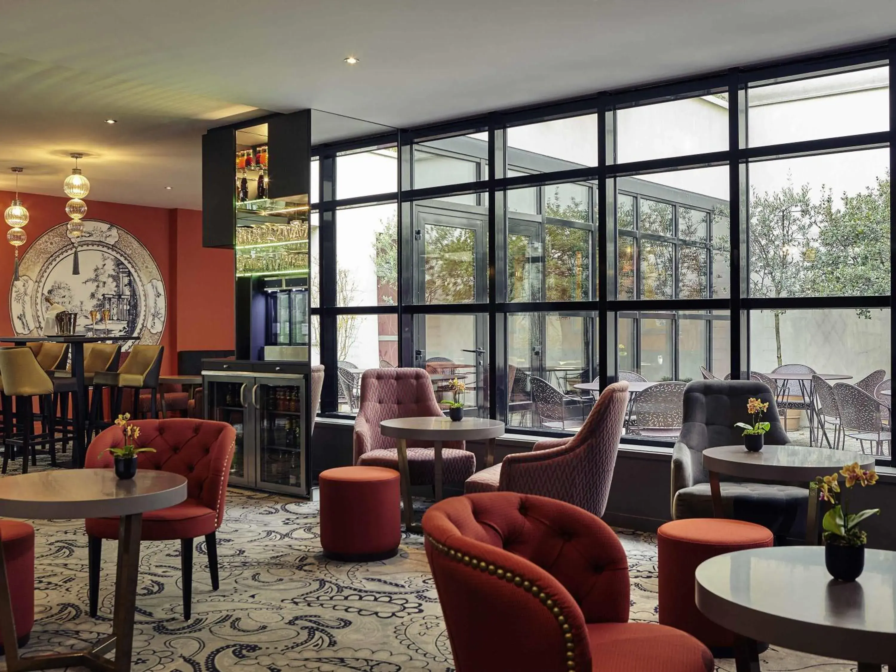 Lounge or bar in Mercure Tour Eiffel Grenelle Lounge or bar in Mercure Tour Eiffel Grenelle