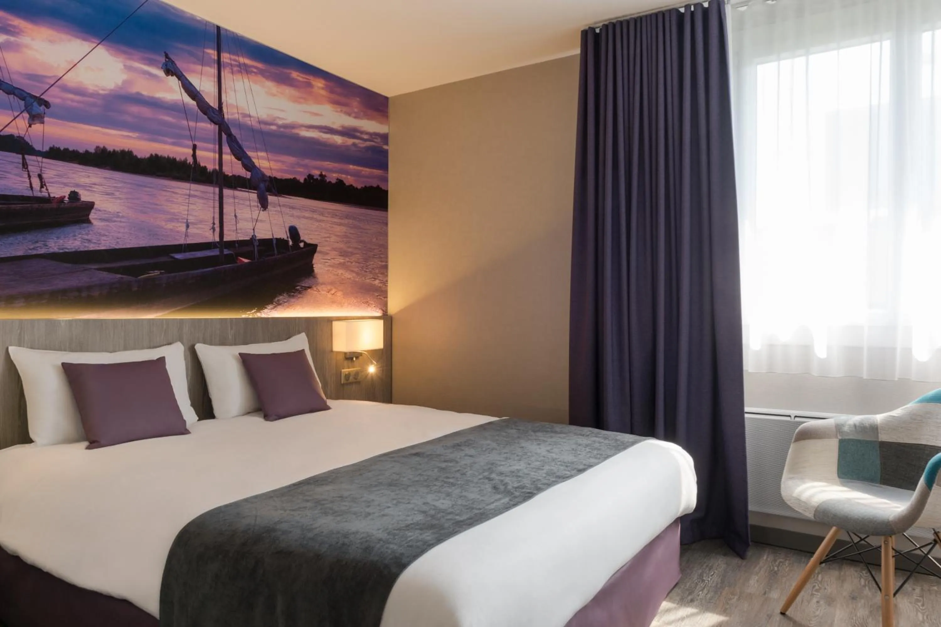 Bed in The Originals City, Hôtel La Terrasse, Tours Nord