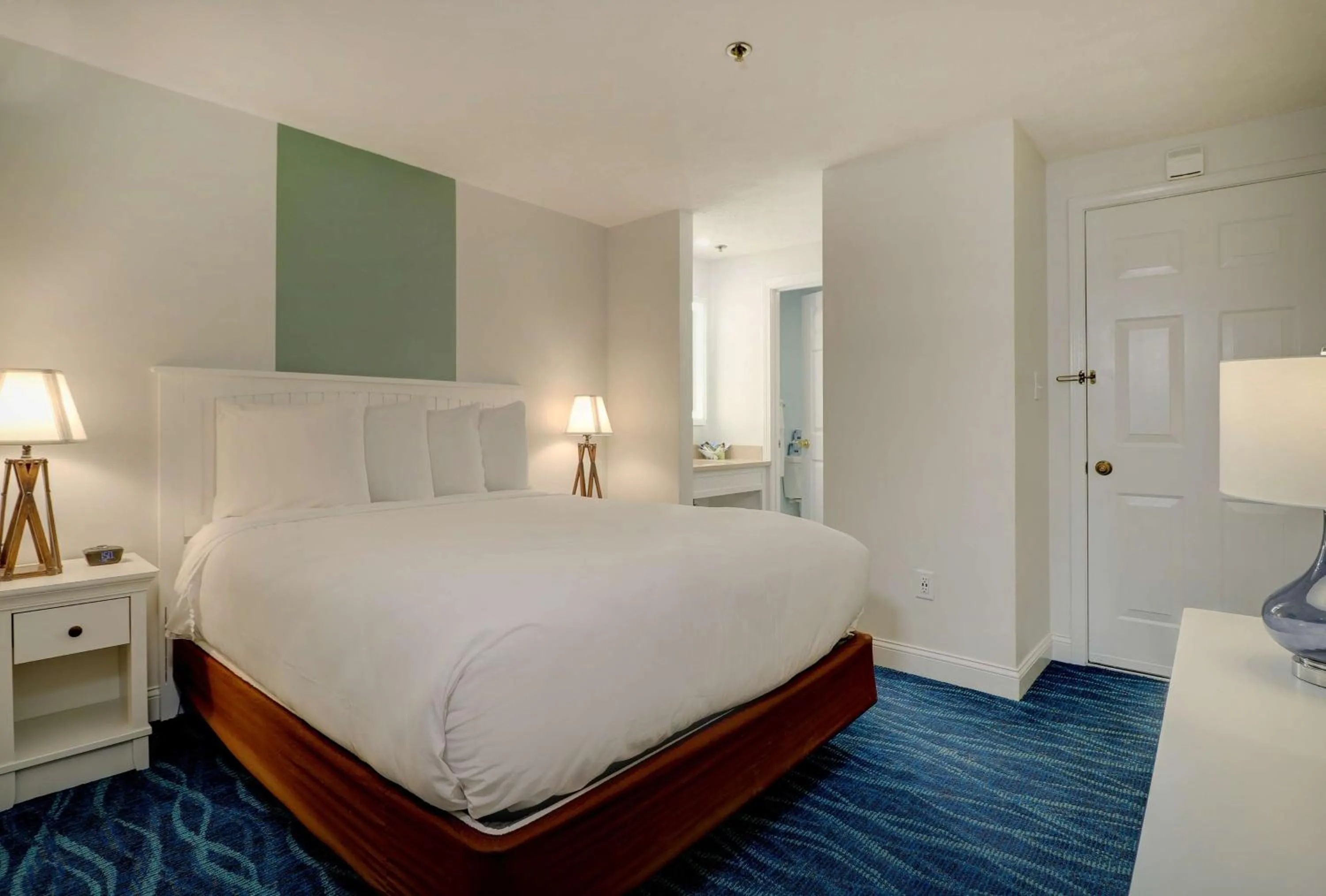 Bedroom, Bed in Seacastles Resort