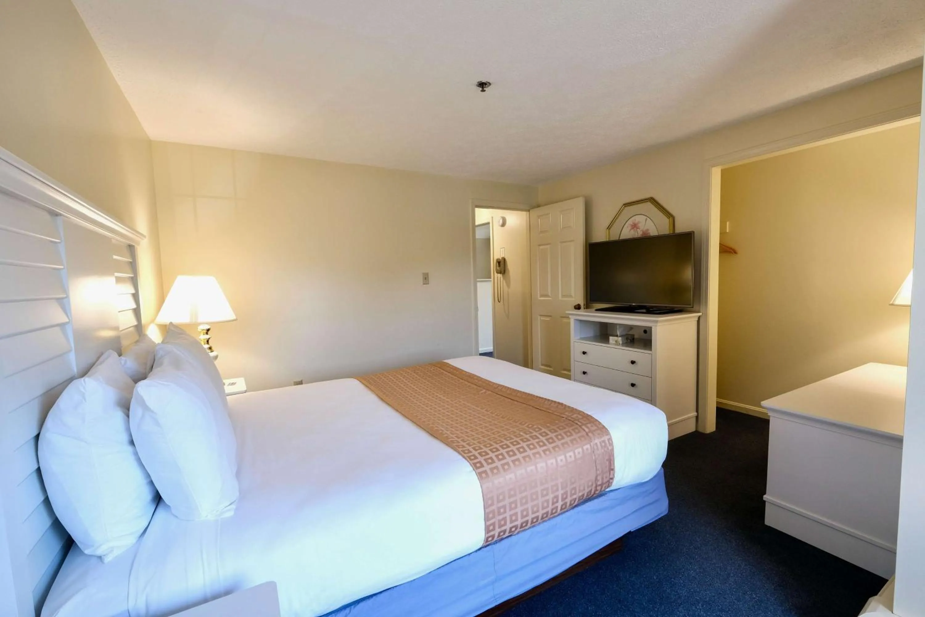 Bedroom, Bed in Seacastles Resort