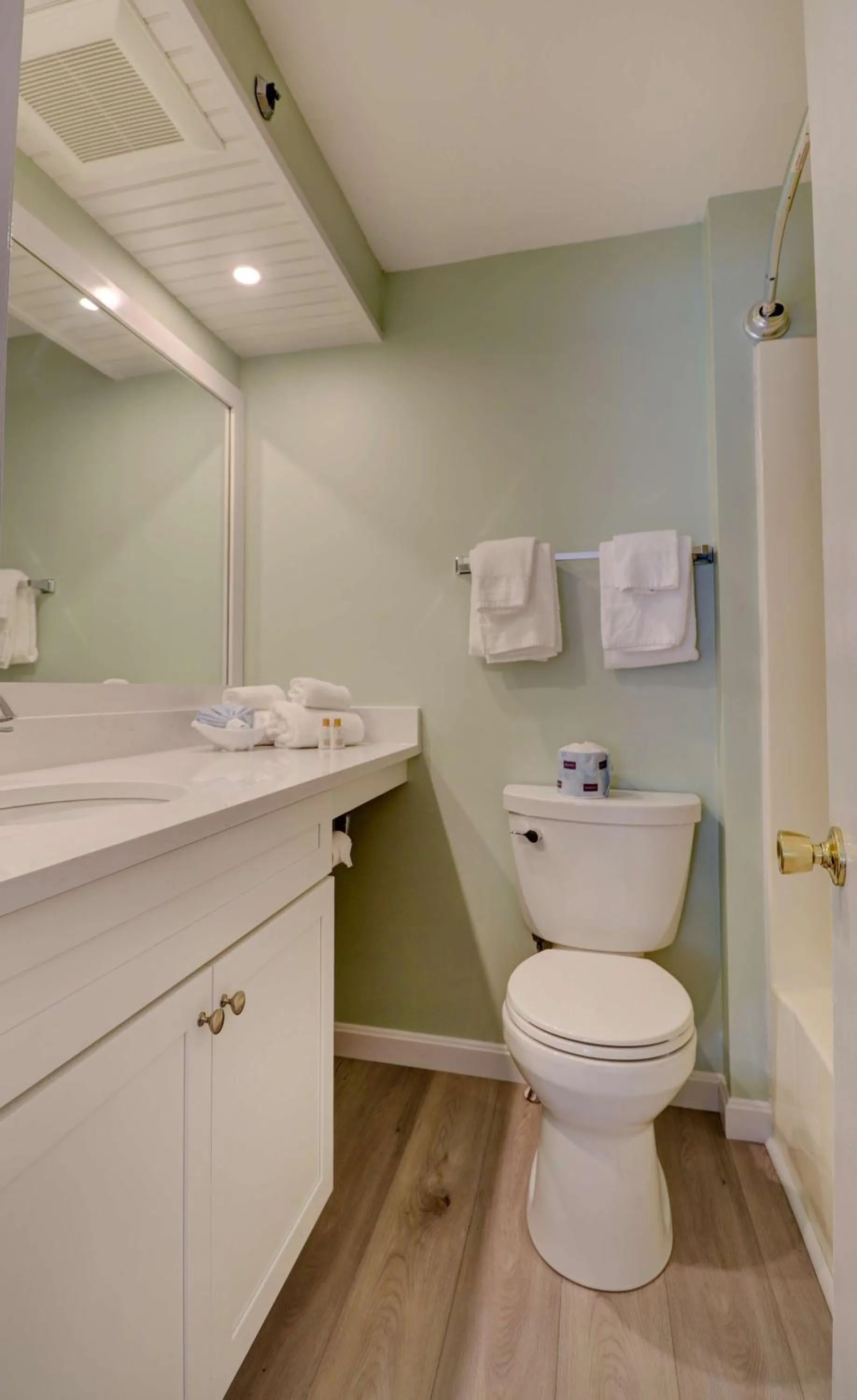 Bathroom in Seacastles Resort