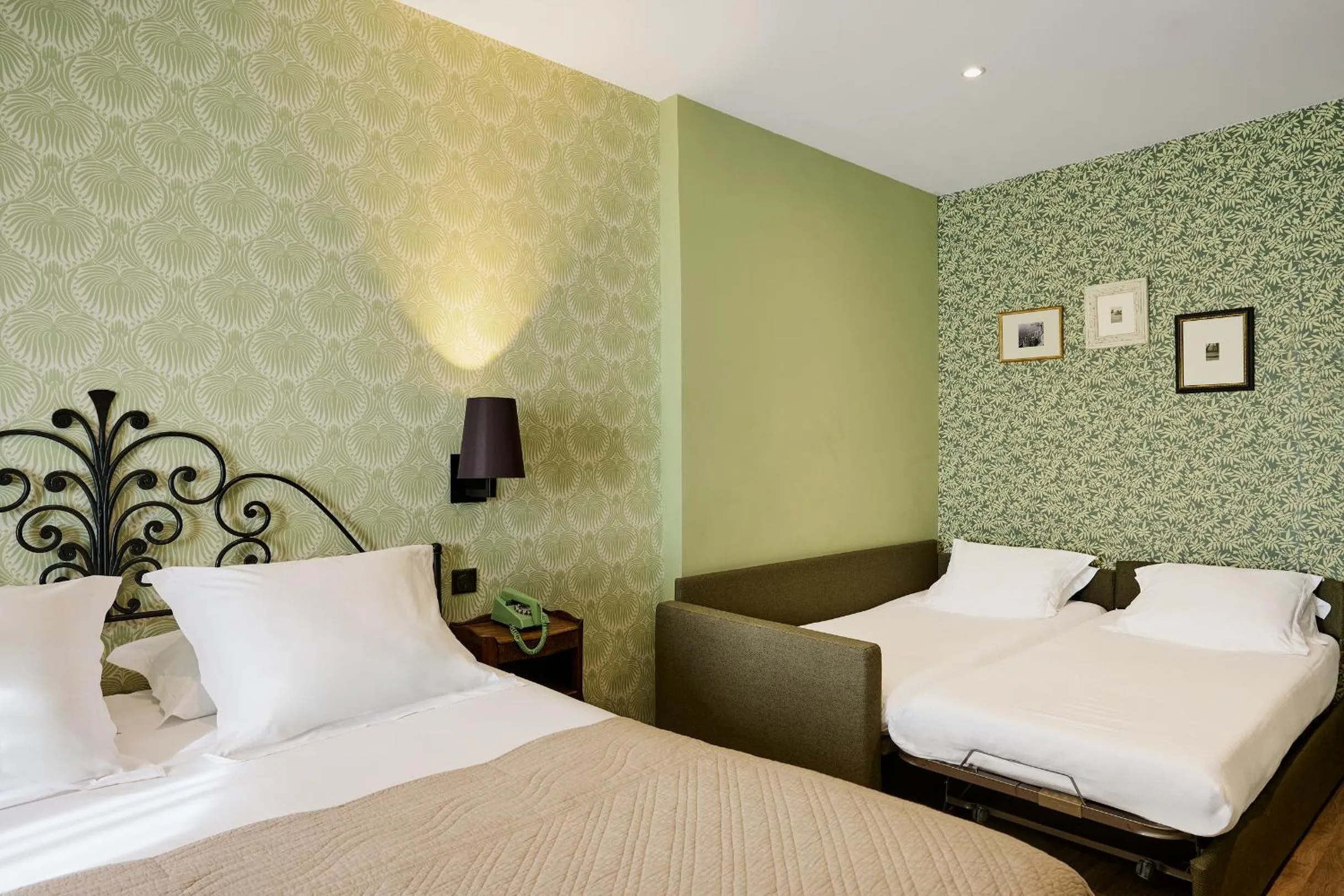 Bed in Hotel Le Grimaldi by Happyculture