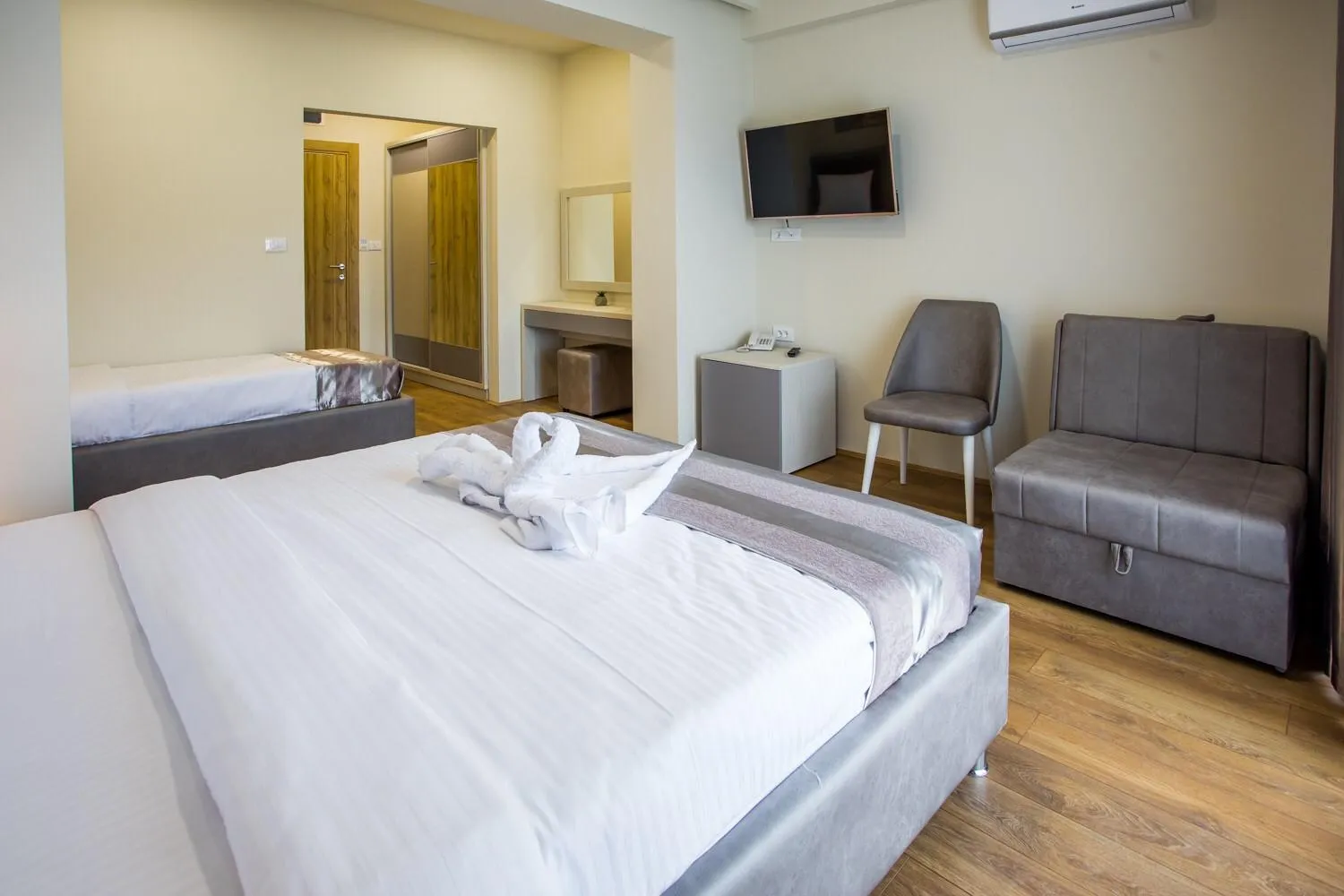 Bed in Hotel Olimpija plus