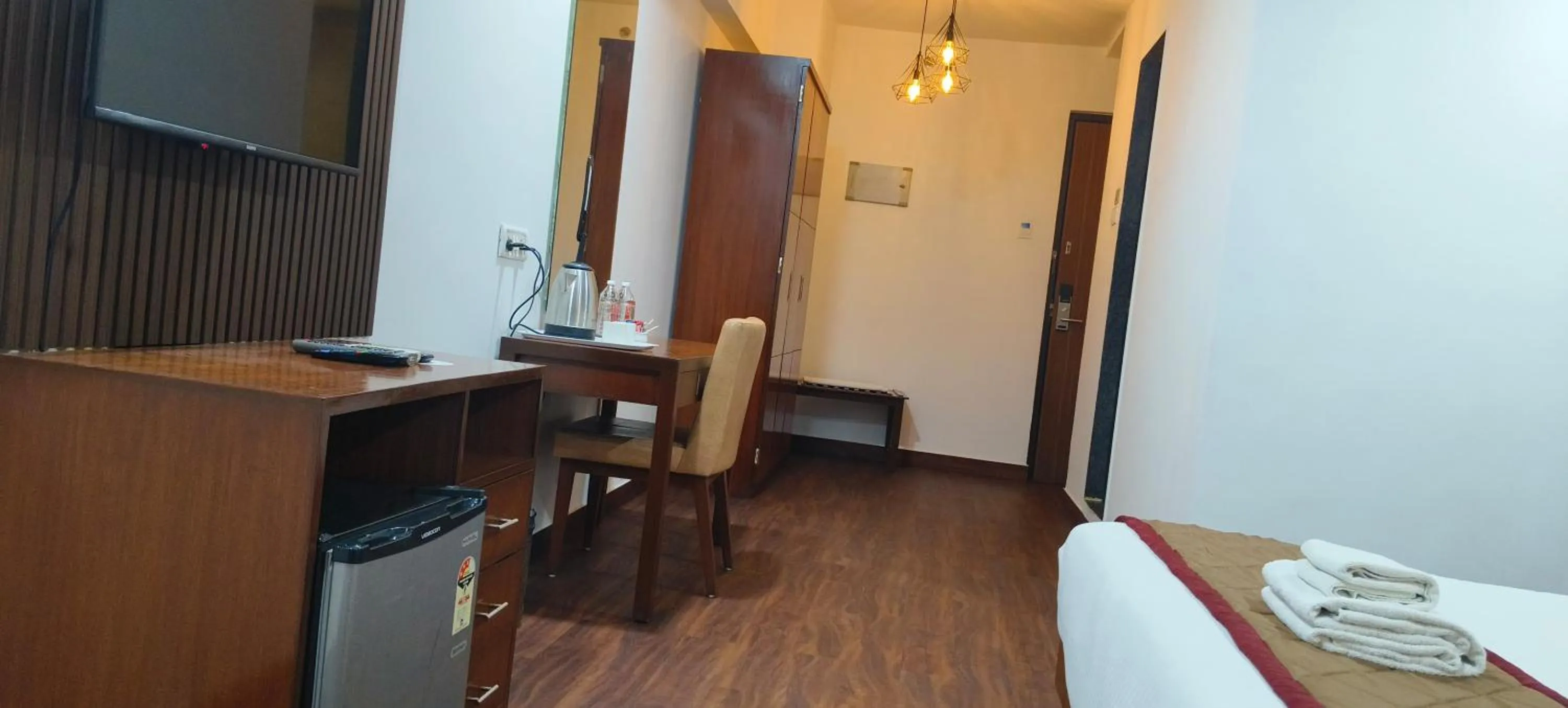 Bedroom in The Altruist Hotel Navi Mumbai-1