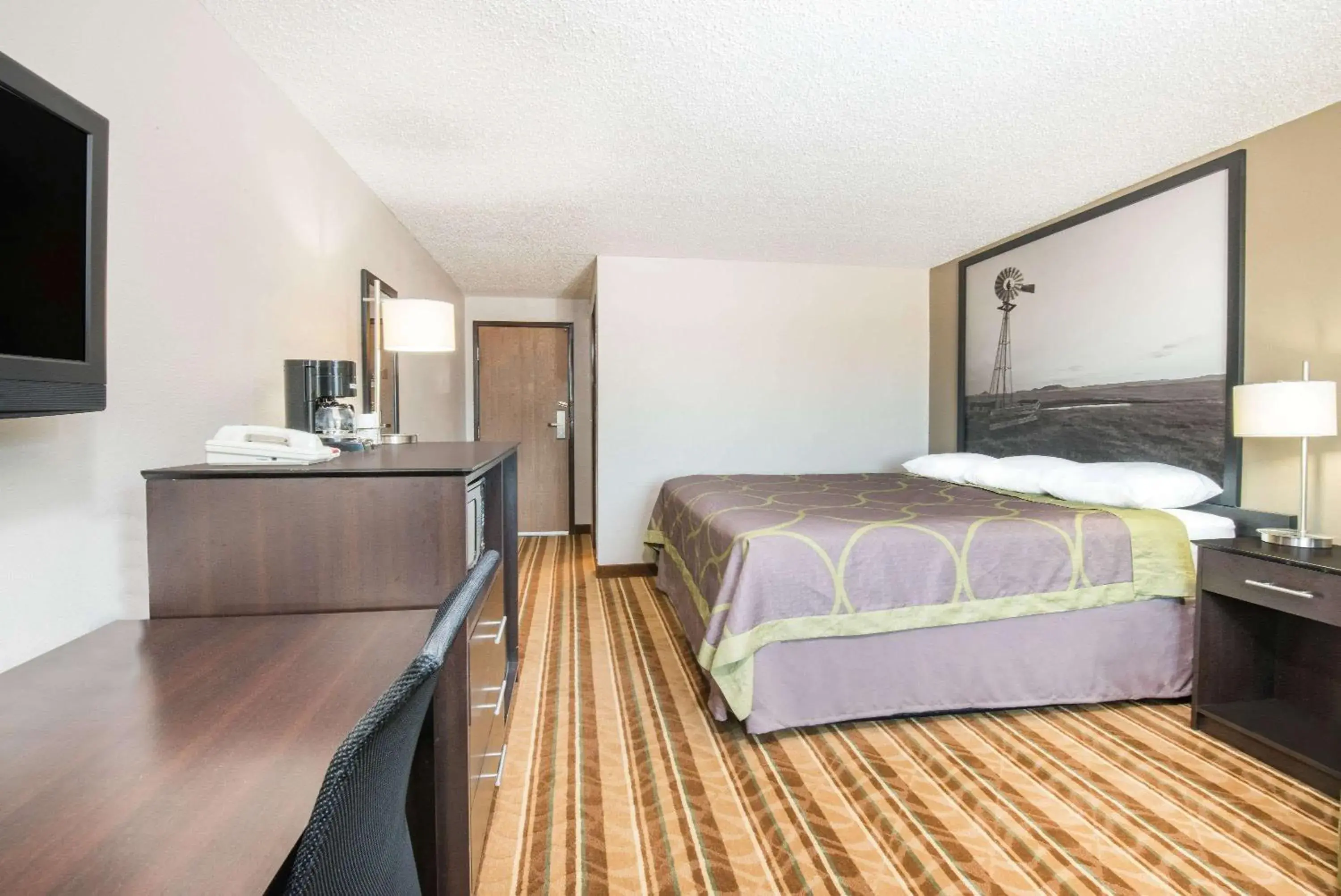 Photo of the whole room, Bed in Super 8 by Wyndham Miller Photo of the whole room, Bed in Super 8 by Wyndham Miller