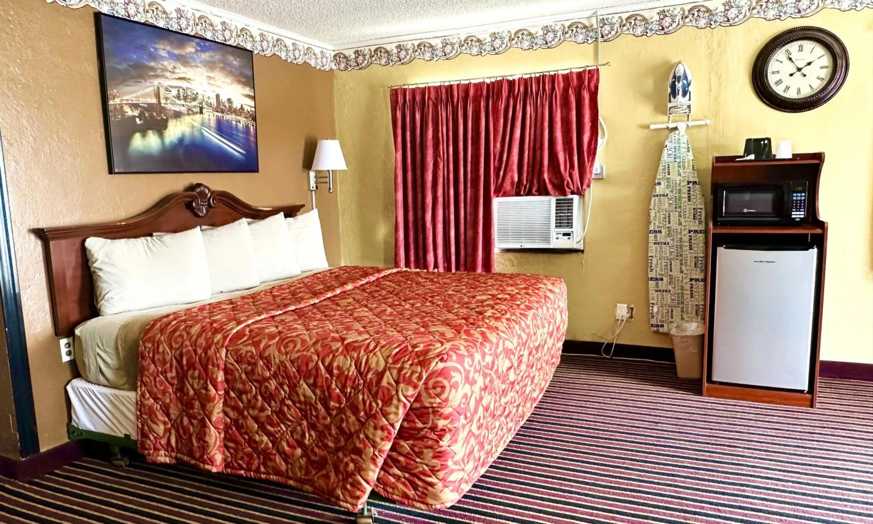 Bed in Relax Inn Vinita