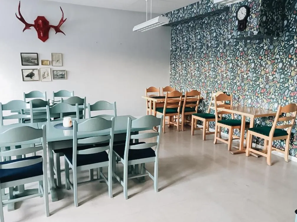 Restaurant/places to eat in Åsens Vandrarhem Uvboet