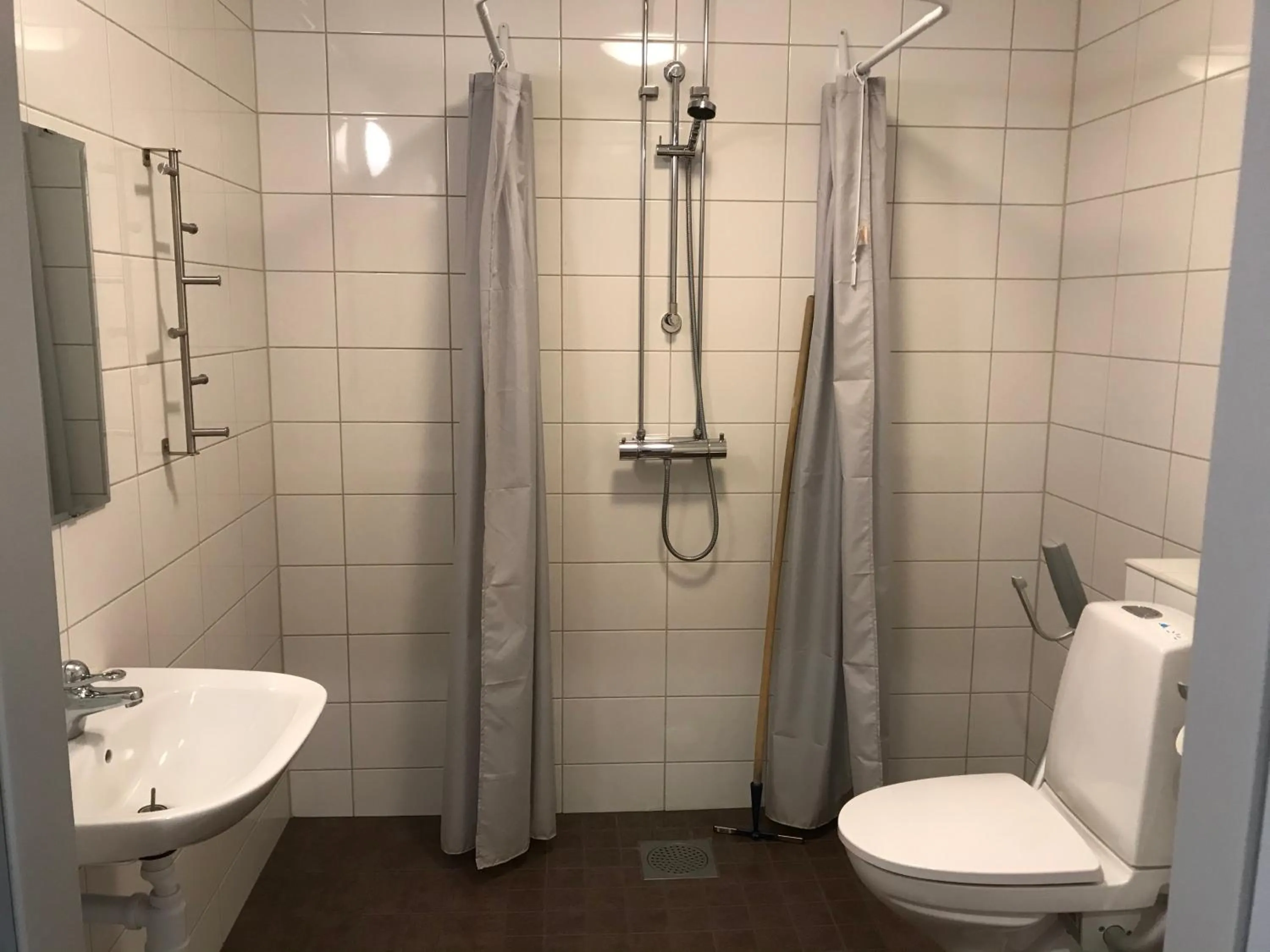 Bathroom in Åsens Vandrarhem Uvboet